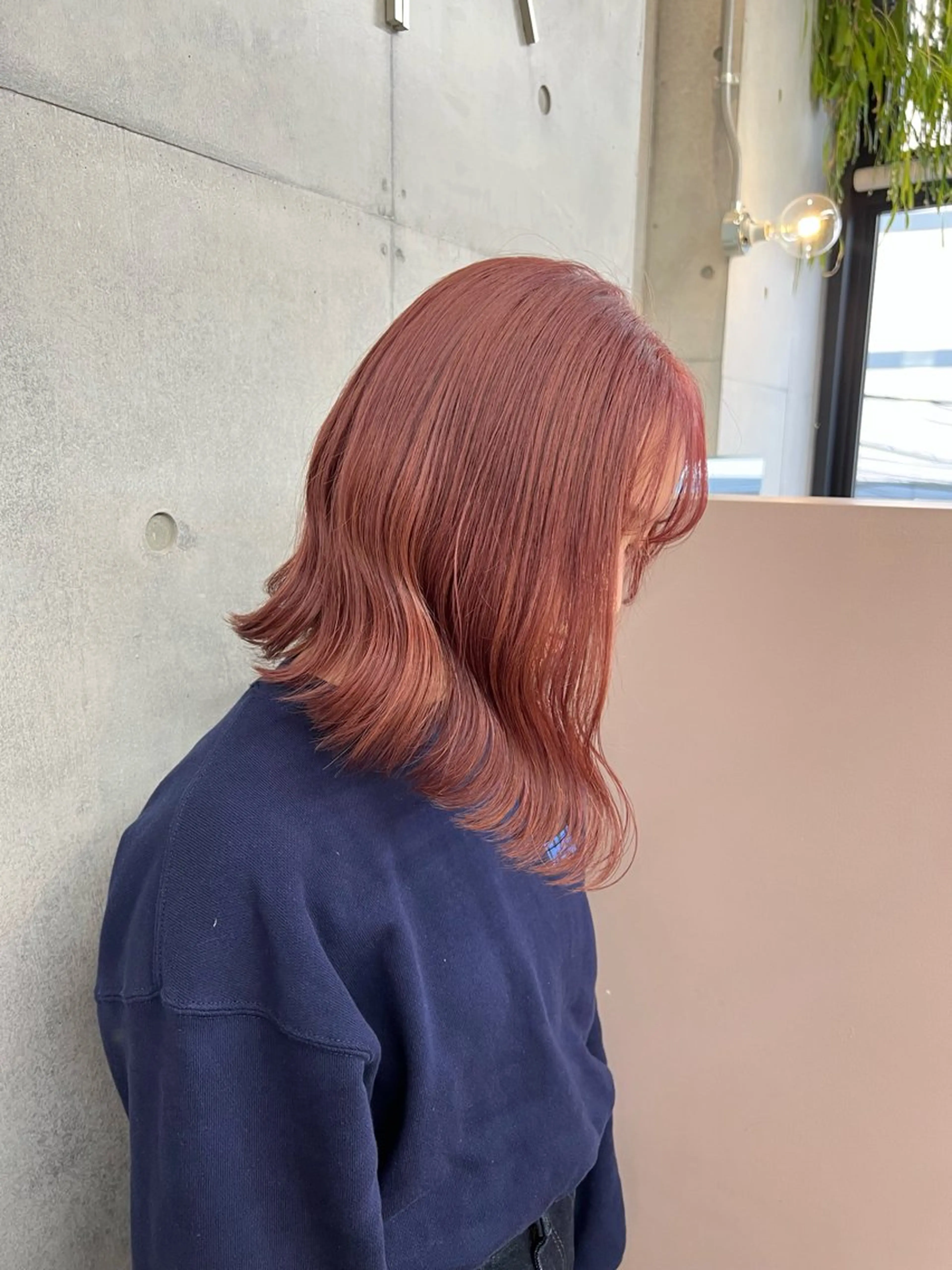 セミロング カット ヘアカラー カコ/レイヤーカット ヘアアレンジのヘアスタイル