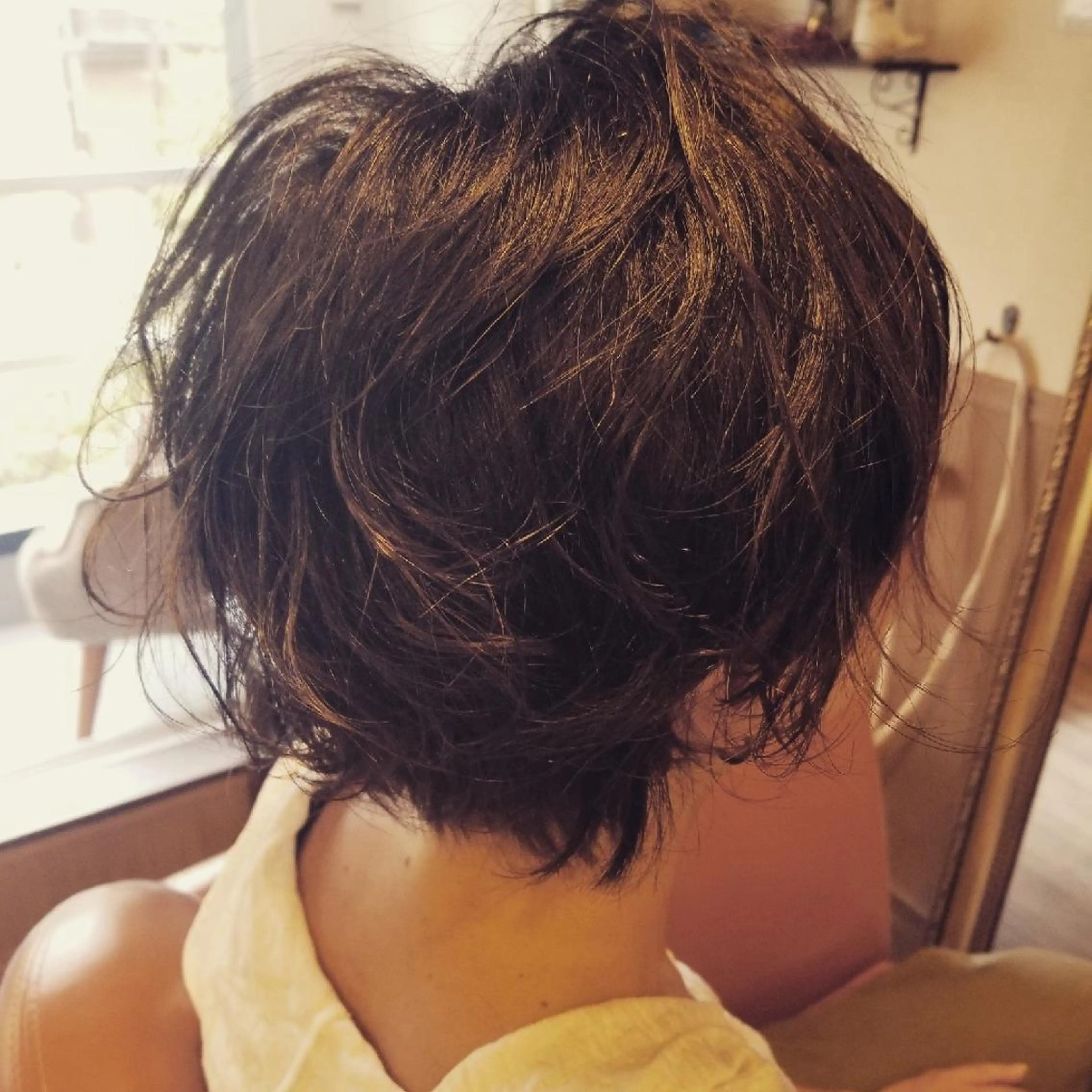 ショート カラー アディクシーカラー イルミナカラー 外国人風カラー ショートヘア 外ハネヘア spa hair ark 富井直美のヘアスタイル