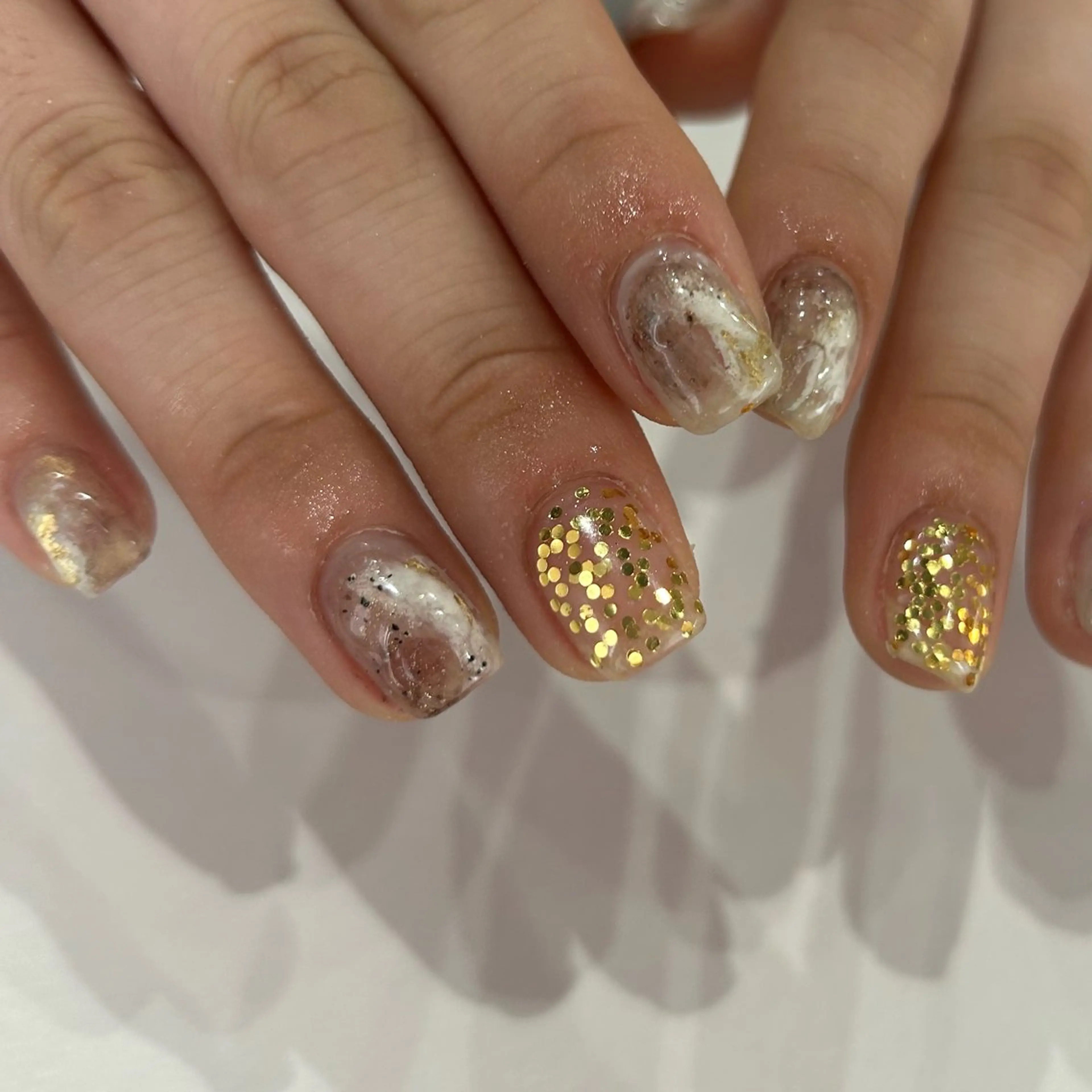 ネイル ホログラムネイル ハンドネイル scré as Ételのネイルデザイン