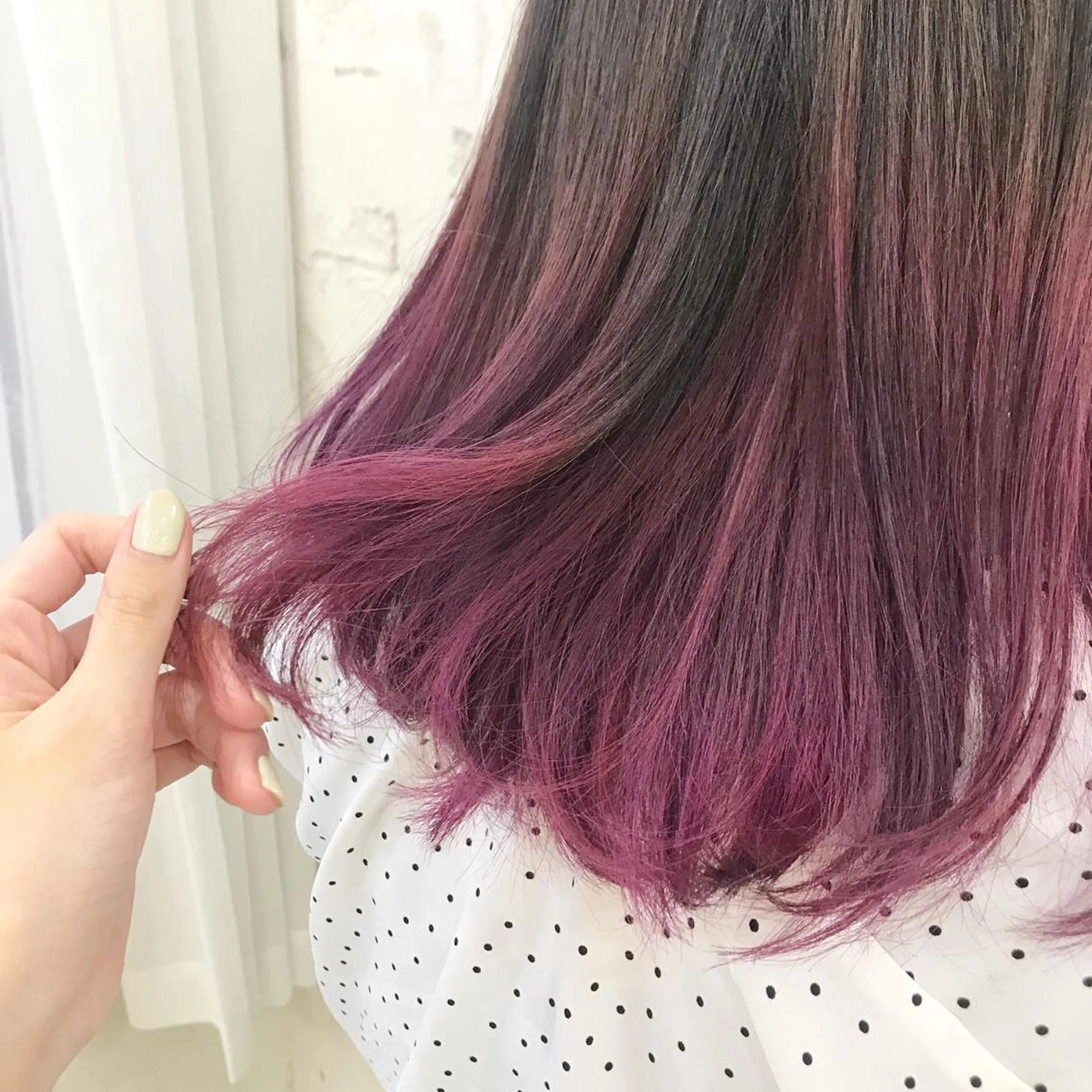 セミロング カラー オリーブ/アッシュ やわらか透明感カラーのヘアスタイル