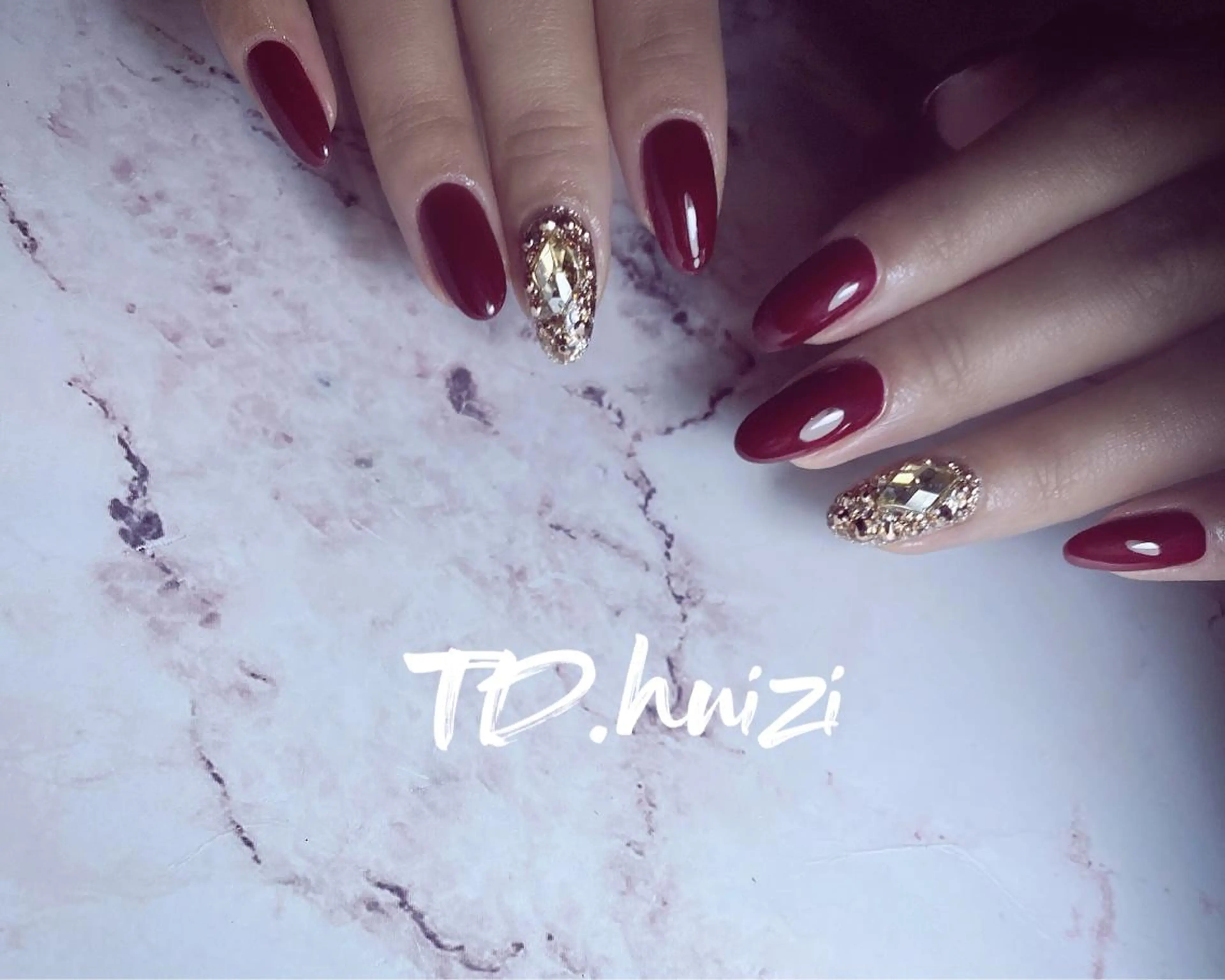 ミディアム めぐみのネイルサロン 惠のネイルデザイン