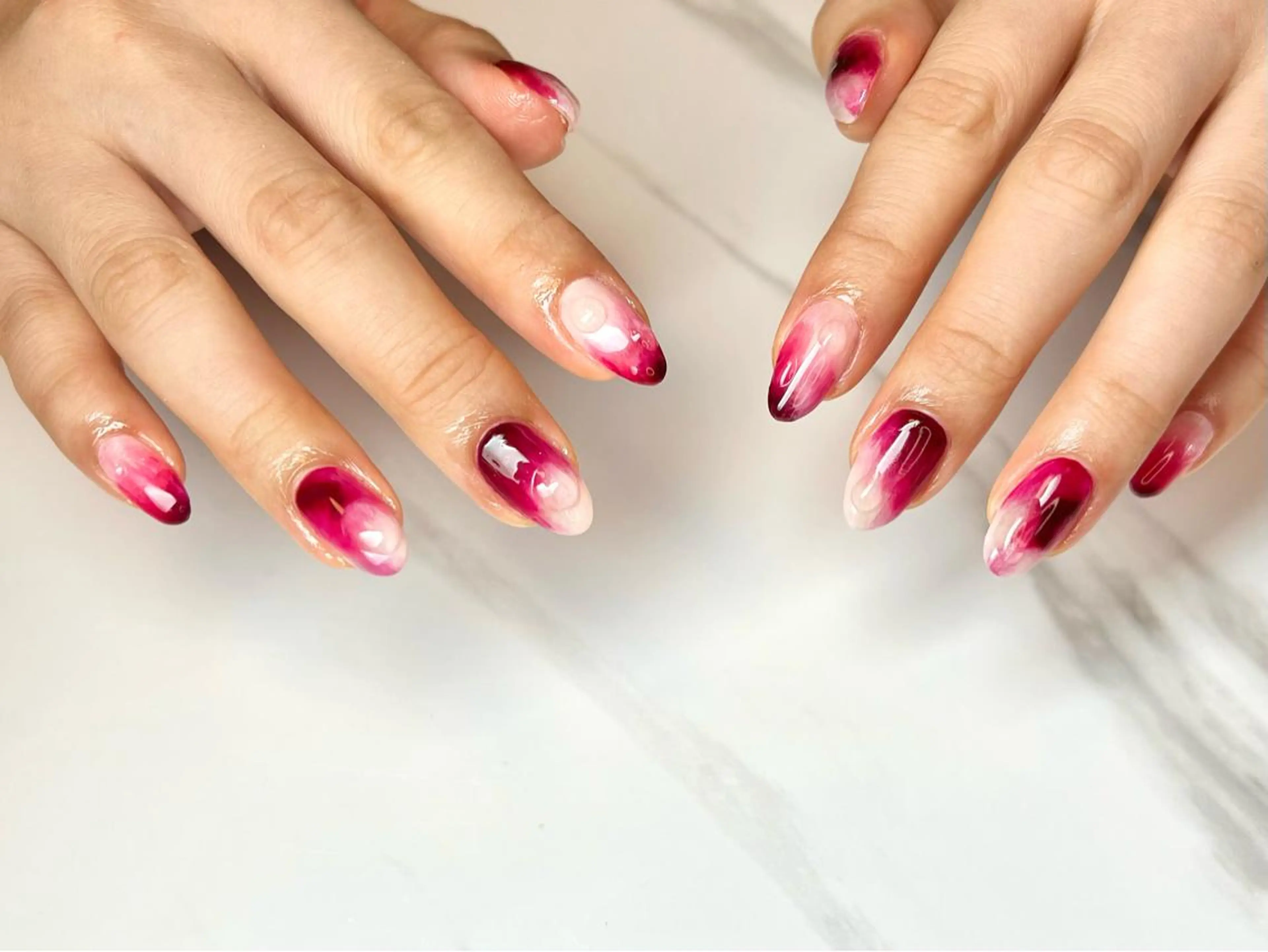 ミディアム ネイリスト シンのネイルデザイン