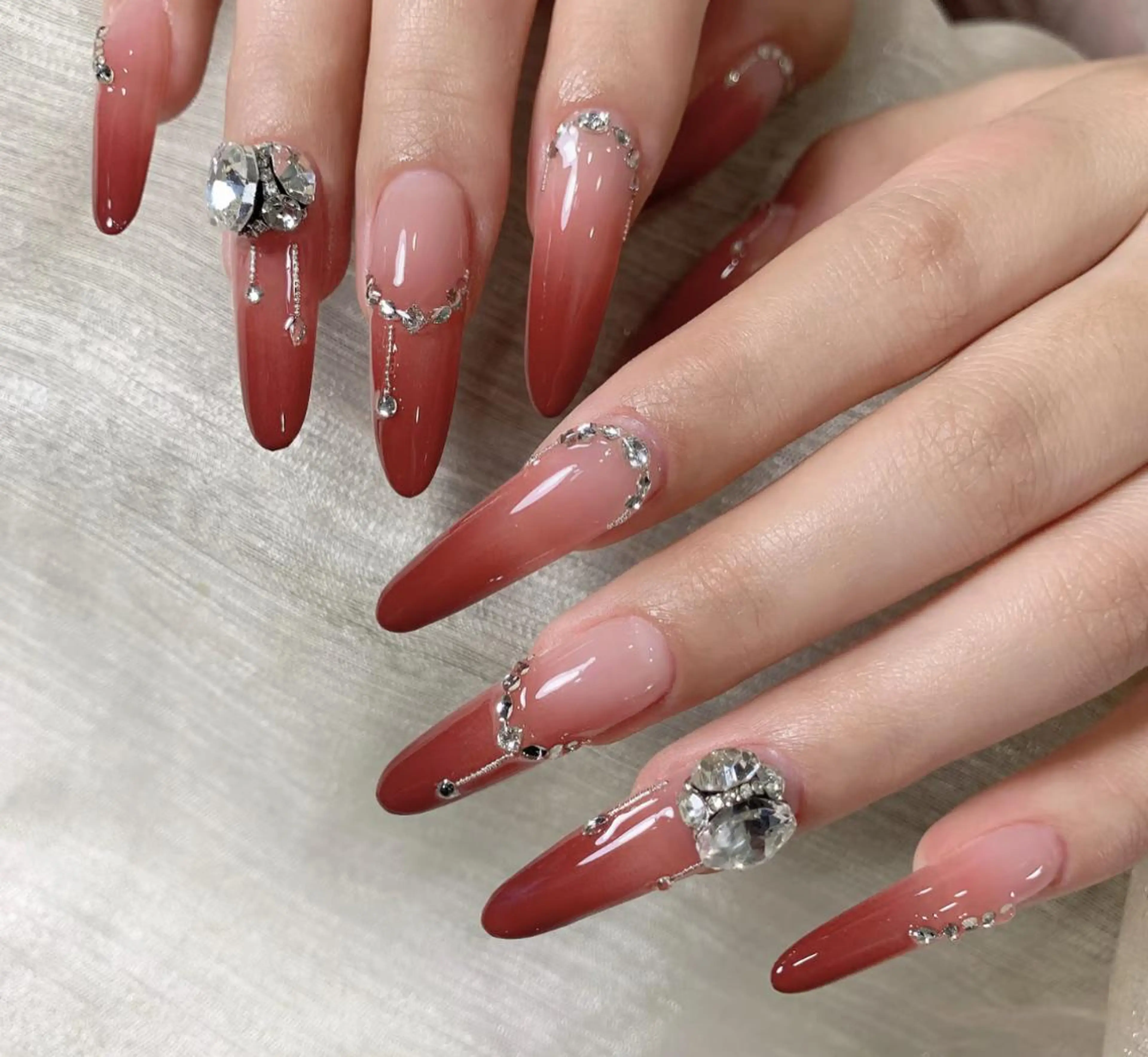 ネイル ハンドネイル ハンドケア 🍑 momo_nailのネイルデザイン