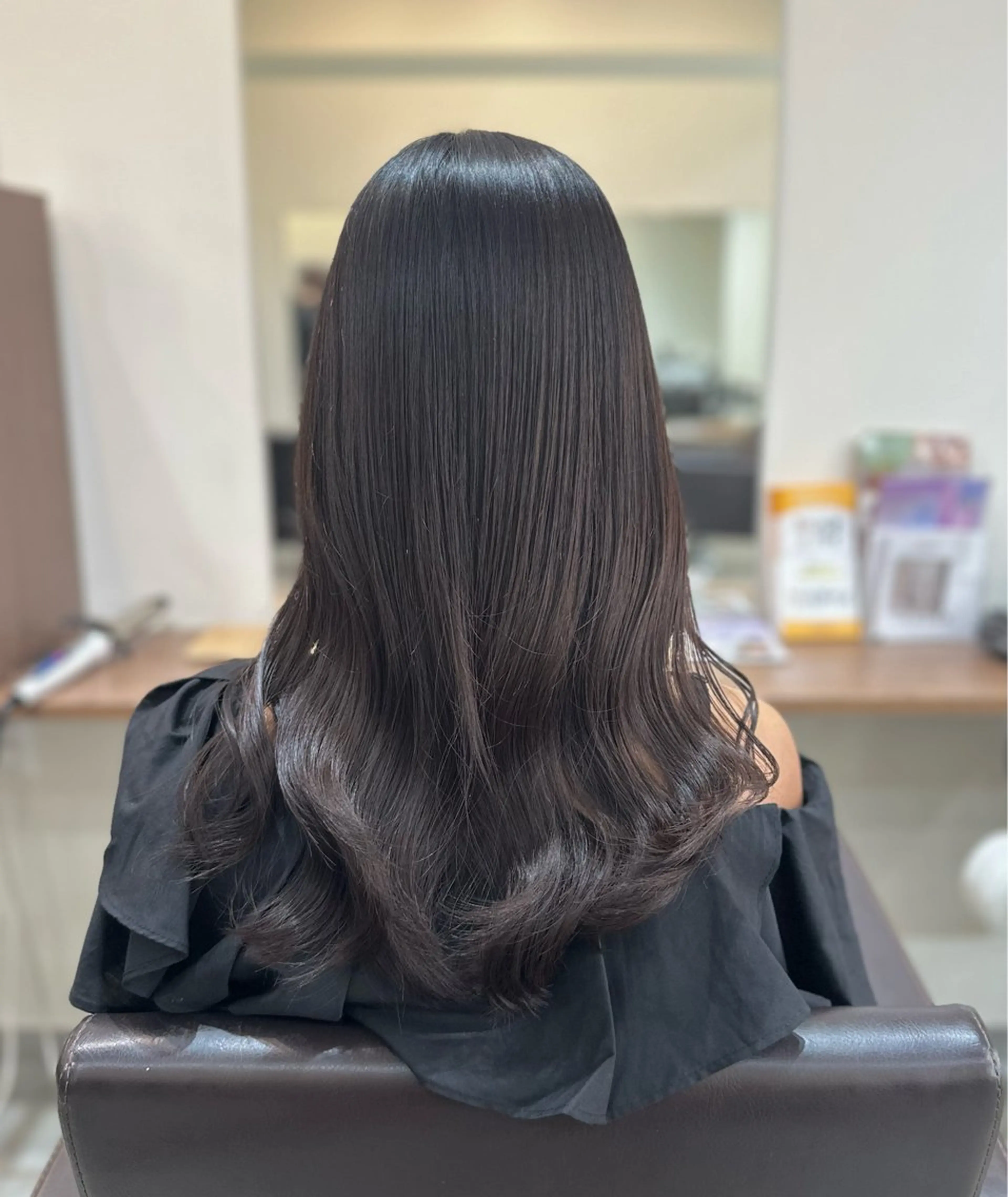 ロング カラー パーマ カット ヘアカラー パーマ トリートメント ヘッドスパ 巻けるケア縮毛矯正✨ ケアカラー✨山下のヘアスタイル