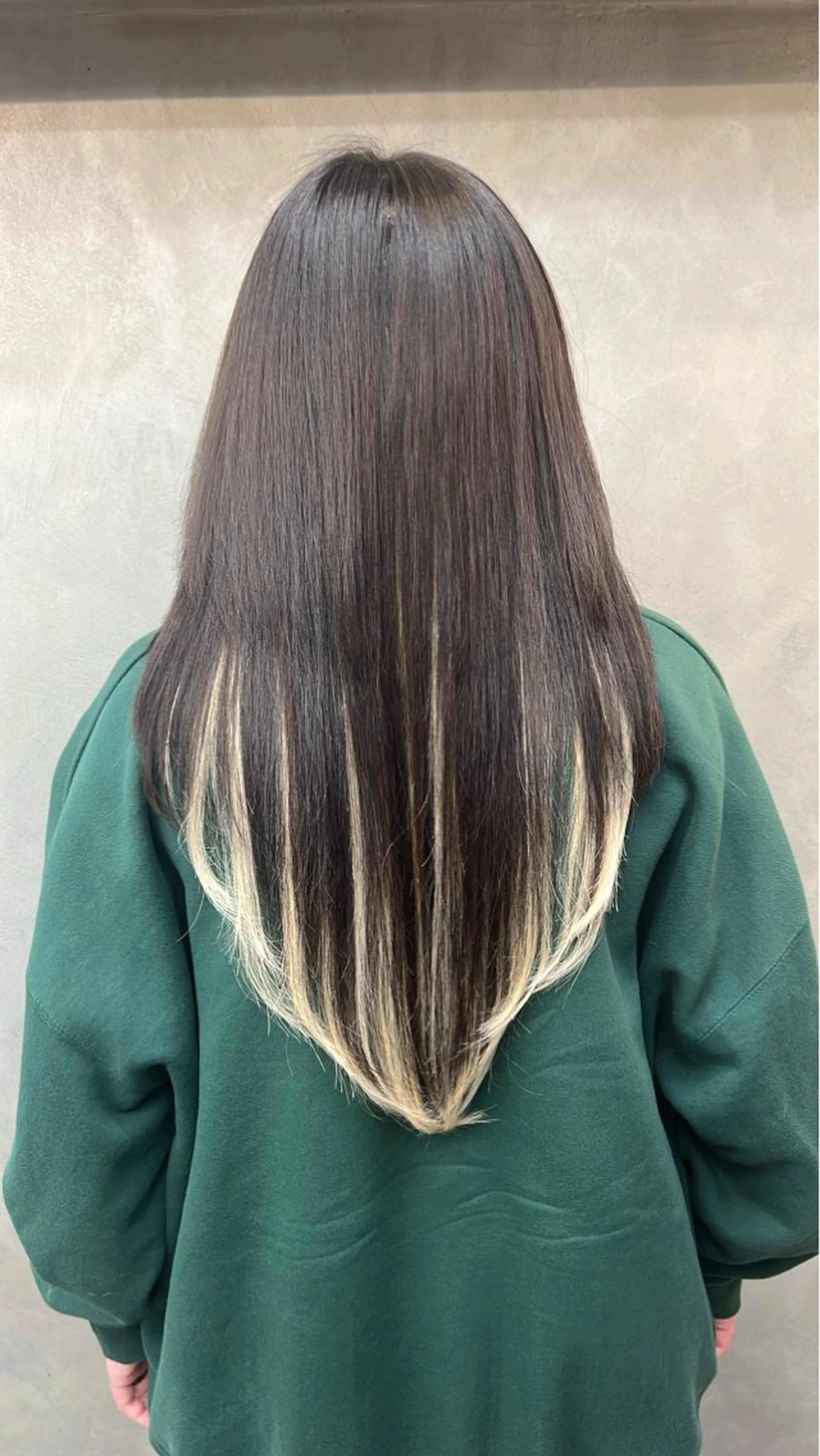 ロング シールエクステ エクステ rollen所属・美魔女 美容師NAOのヘアスタイル