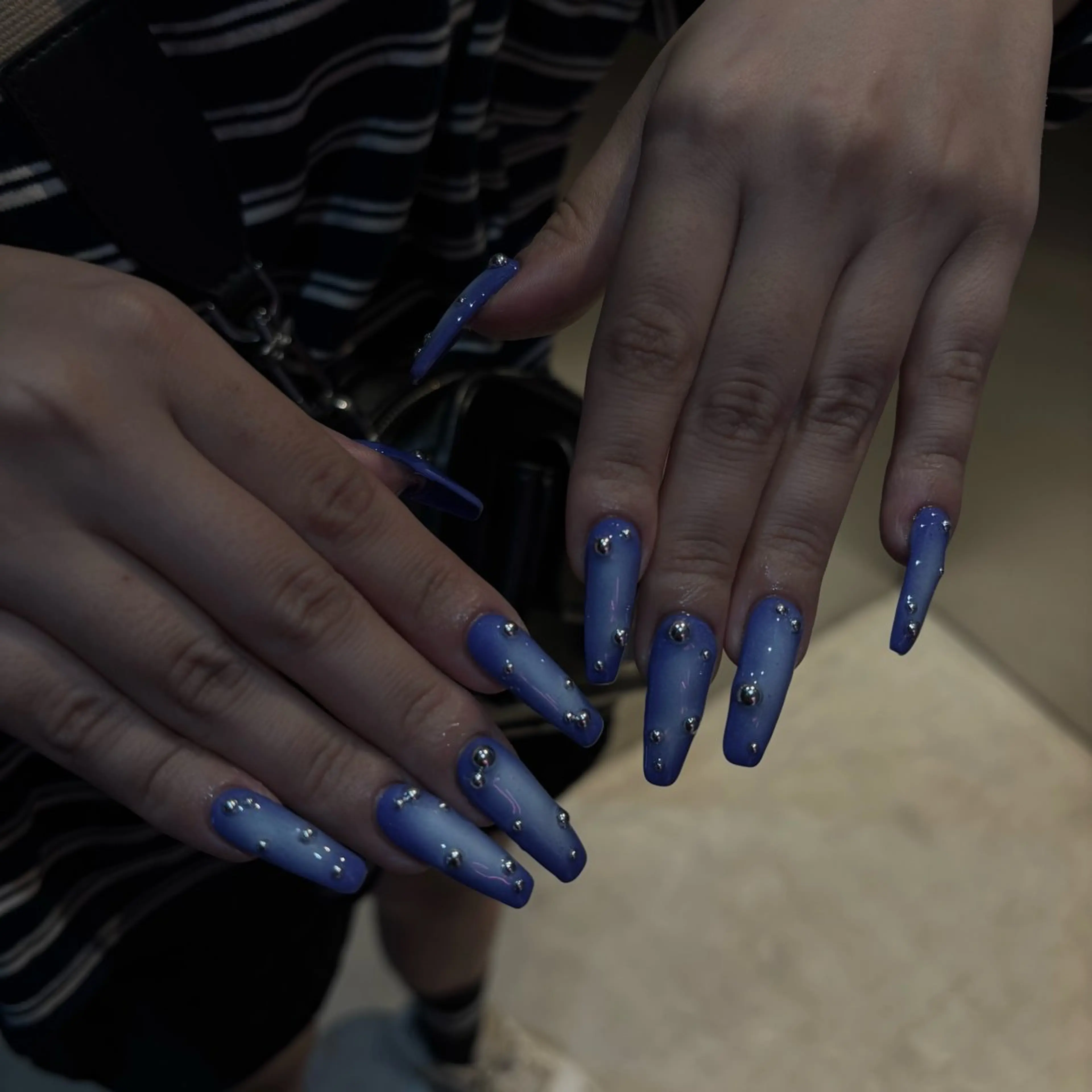 ネイル ハンドネイル WOLTOKYO 🦋shizukuのネイルデザイン