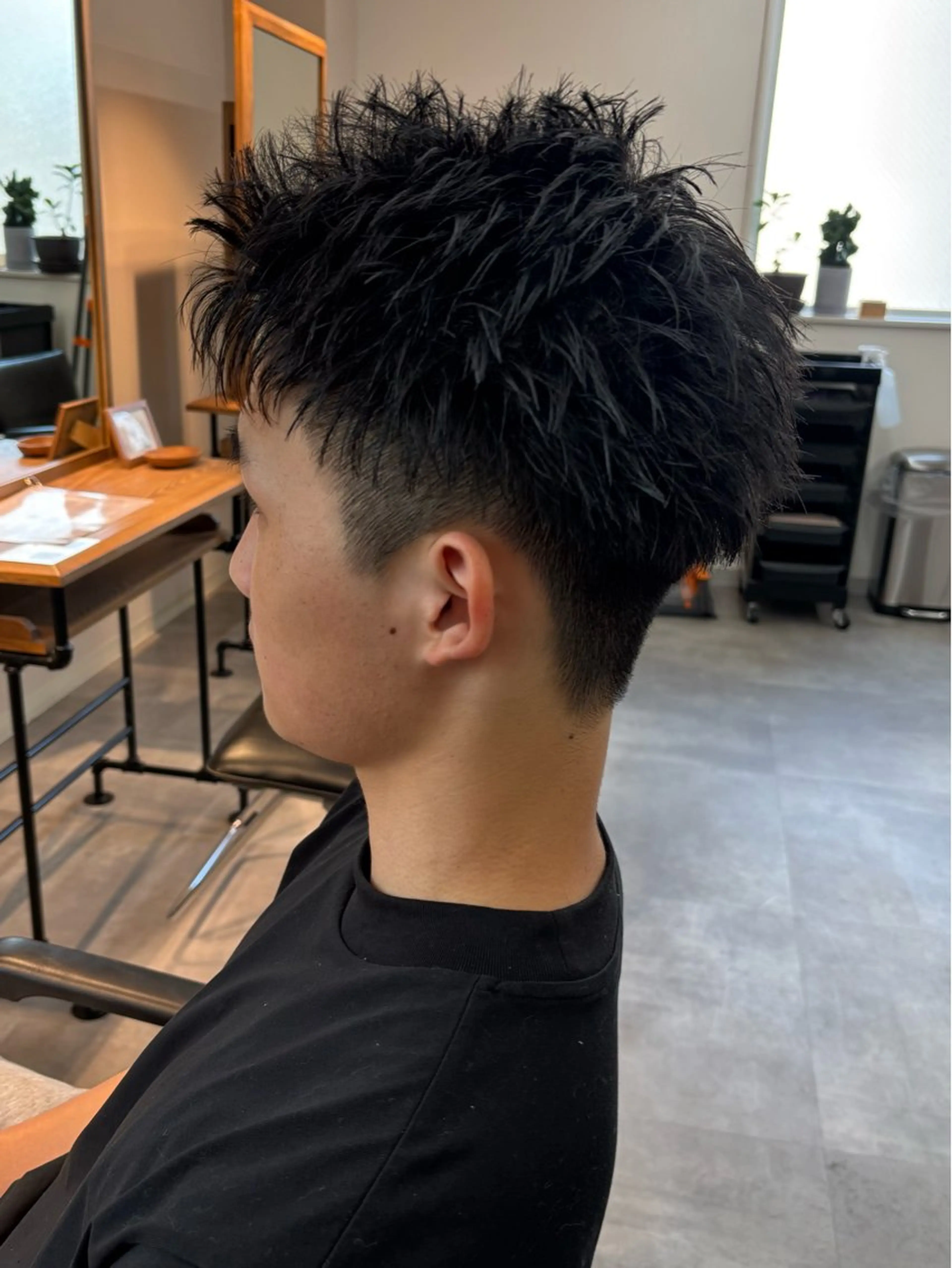 メンズ アップバング スパイキーショート カット フェザーパーマ/短髪 /メンズカット/保立のヘアスタイル