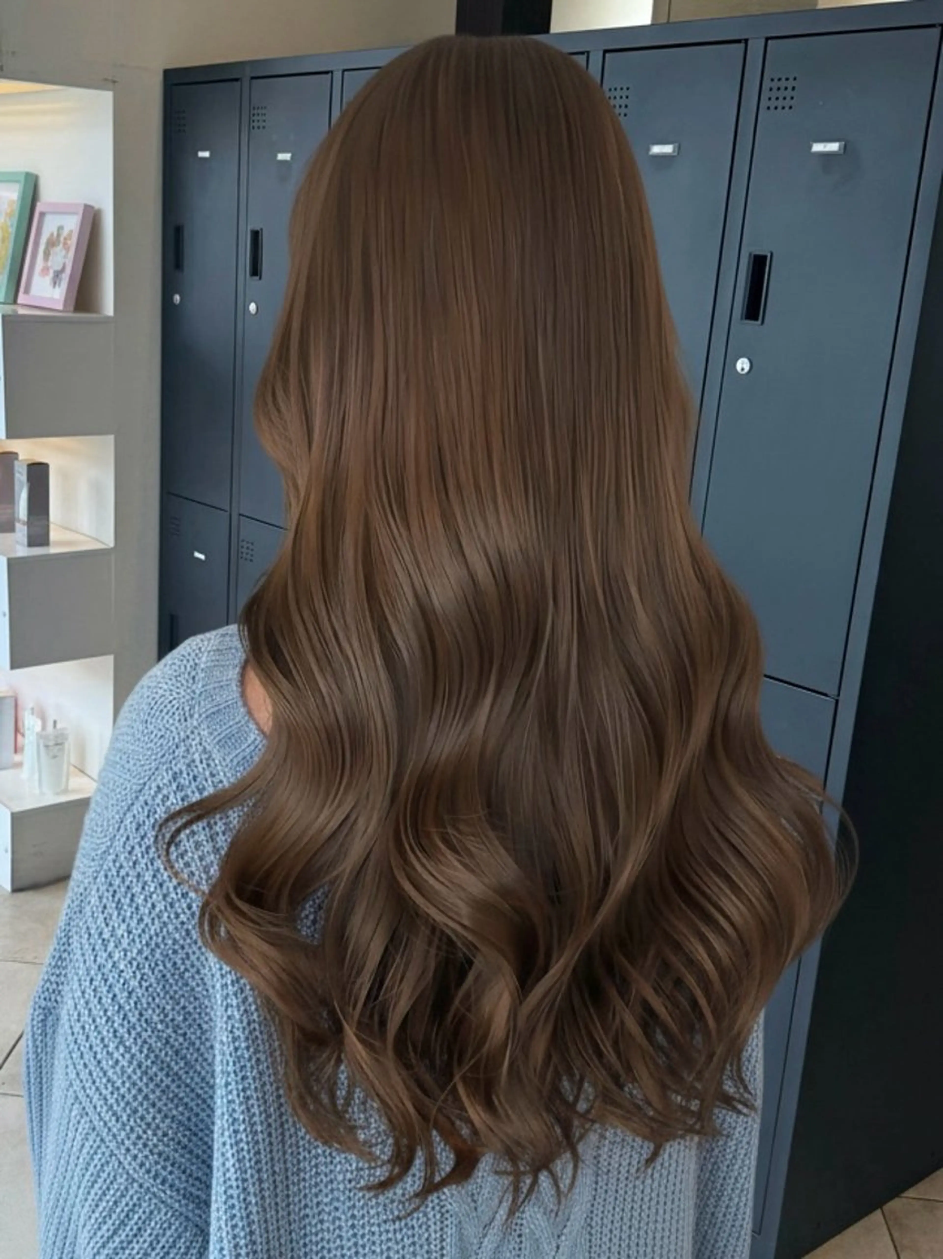 ミディアム カット ヘアカラー パーマ 縮毛矯正 トリートメント ヘッドスパ 艶髪レイヤーの王 また復活の大澤竜馬のヘアスタイル