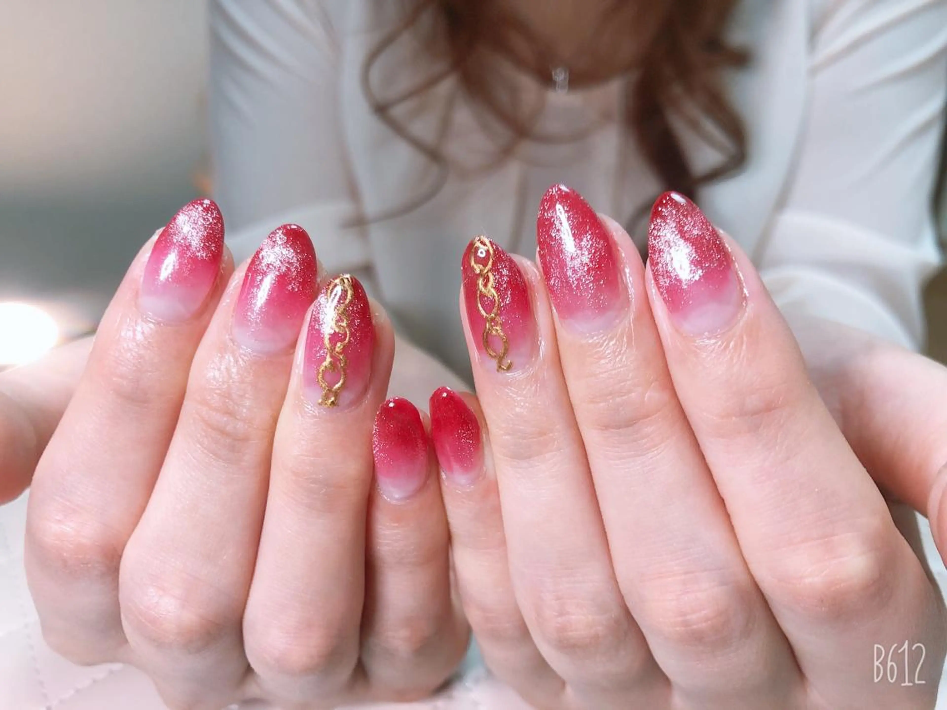 ネイル ハンドネイル manis .のネイルデザイン