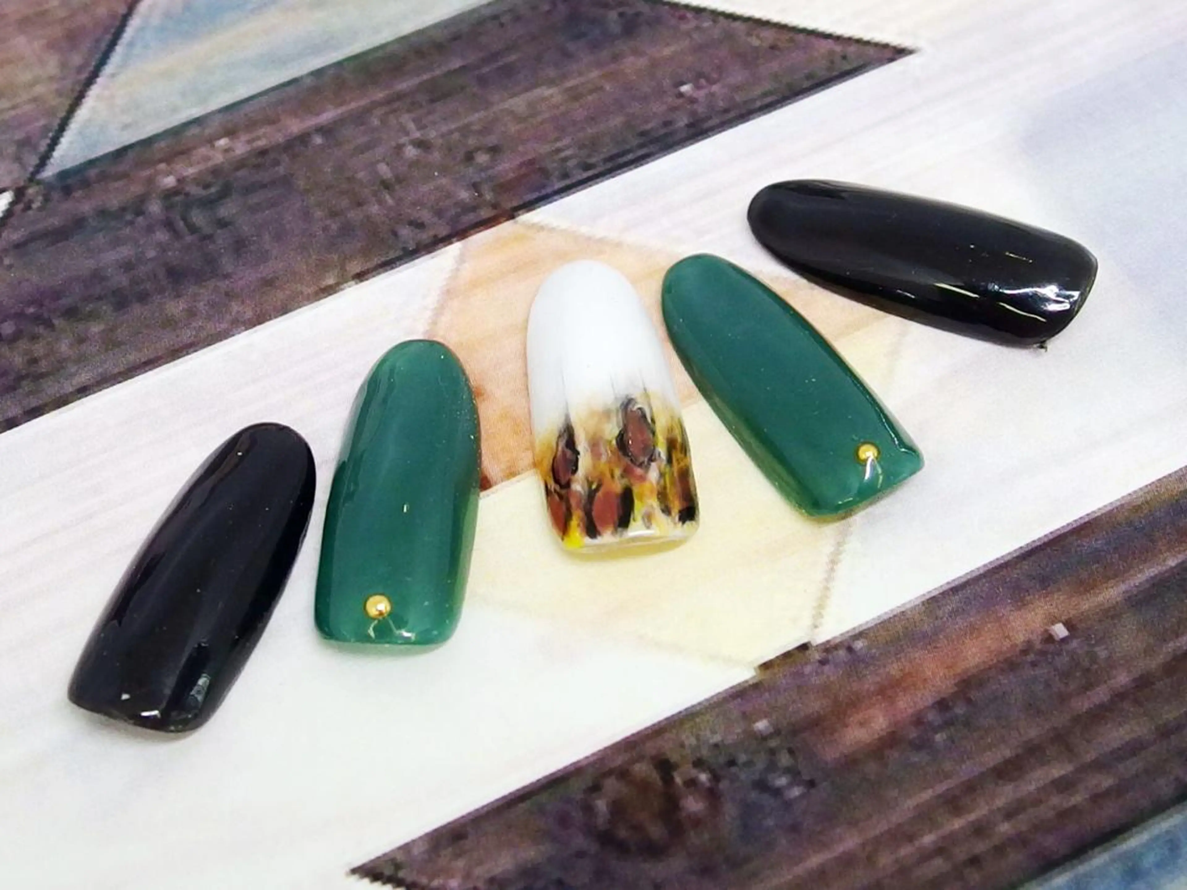 ネイル ティーエヌ 金山駅東口店のネイルデザイン