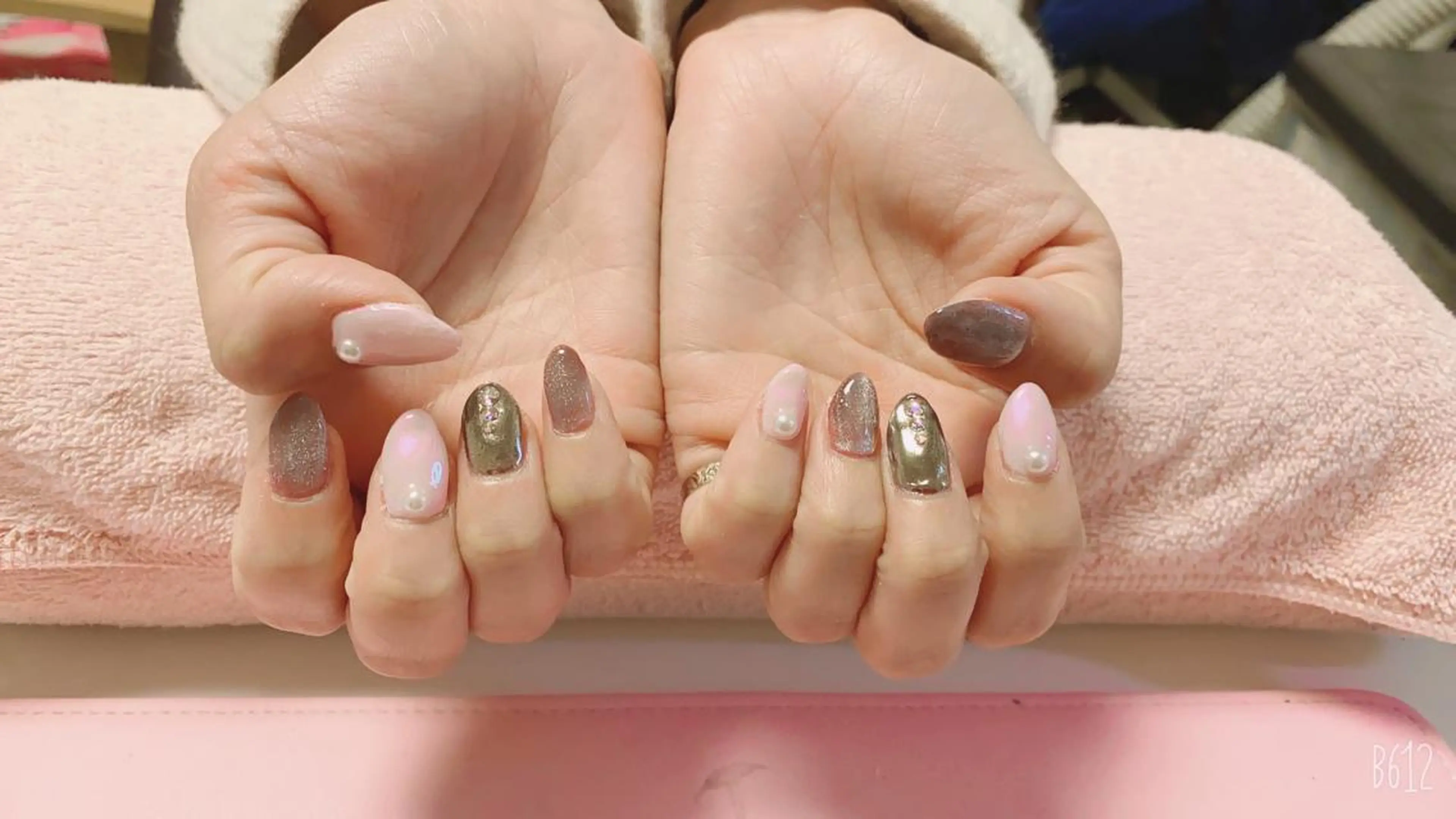 ネイル ガーリー マグネットネイル VIST☆ ｍａｍｉのネイルデザイン