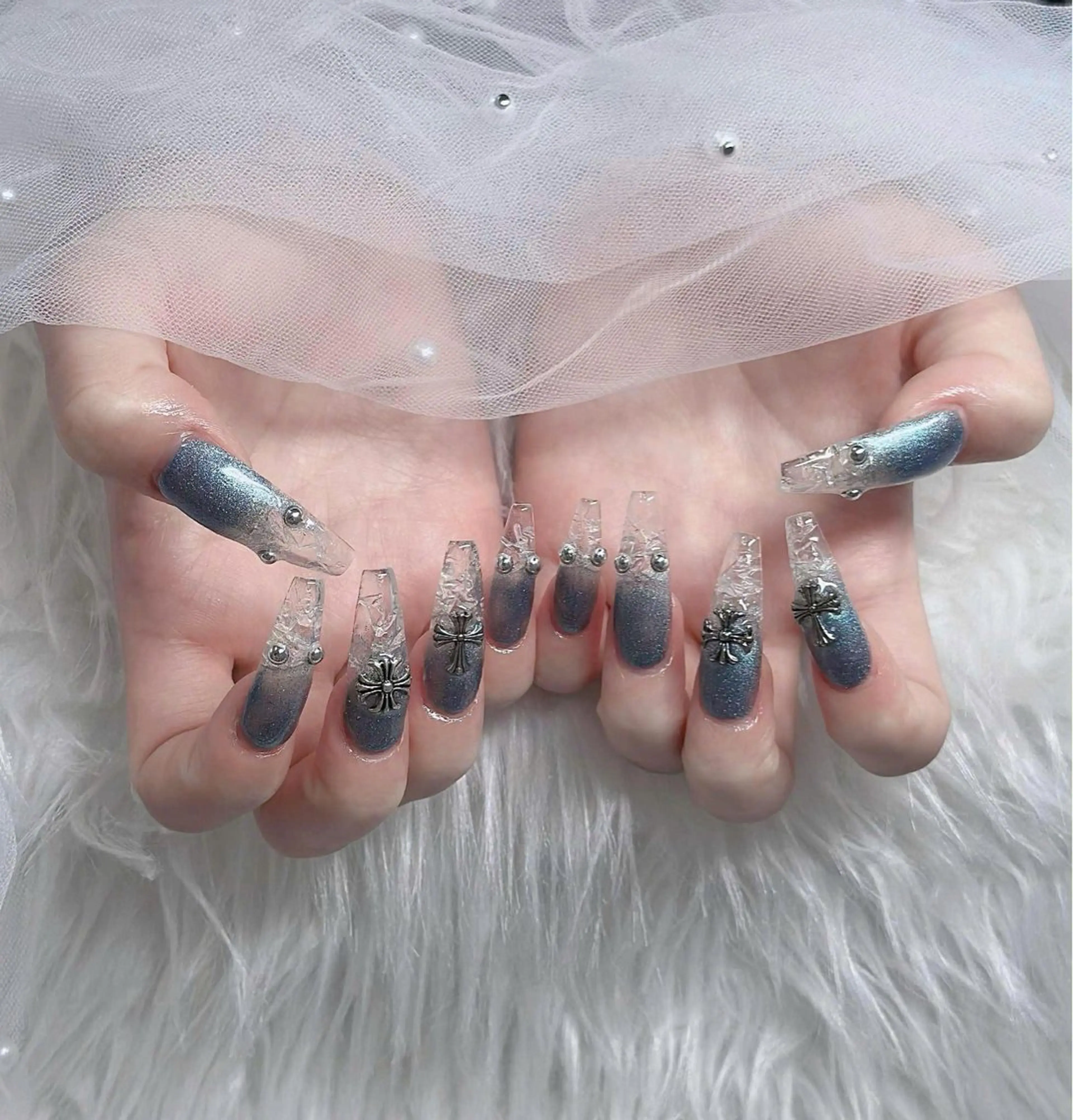 ネイル フレンチネイル ジェルネイル ガラスフレンチ ハロウィン ハート ハンドネイル H.baby Nail Salonのネイルデザイン