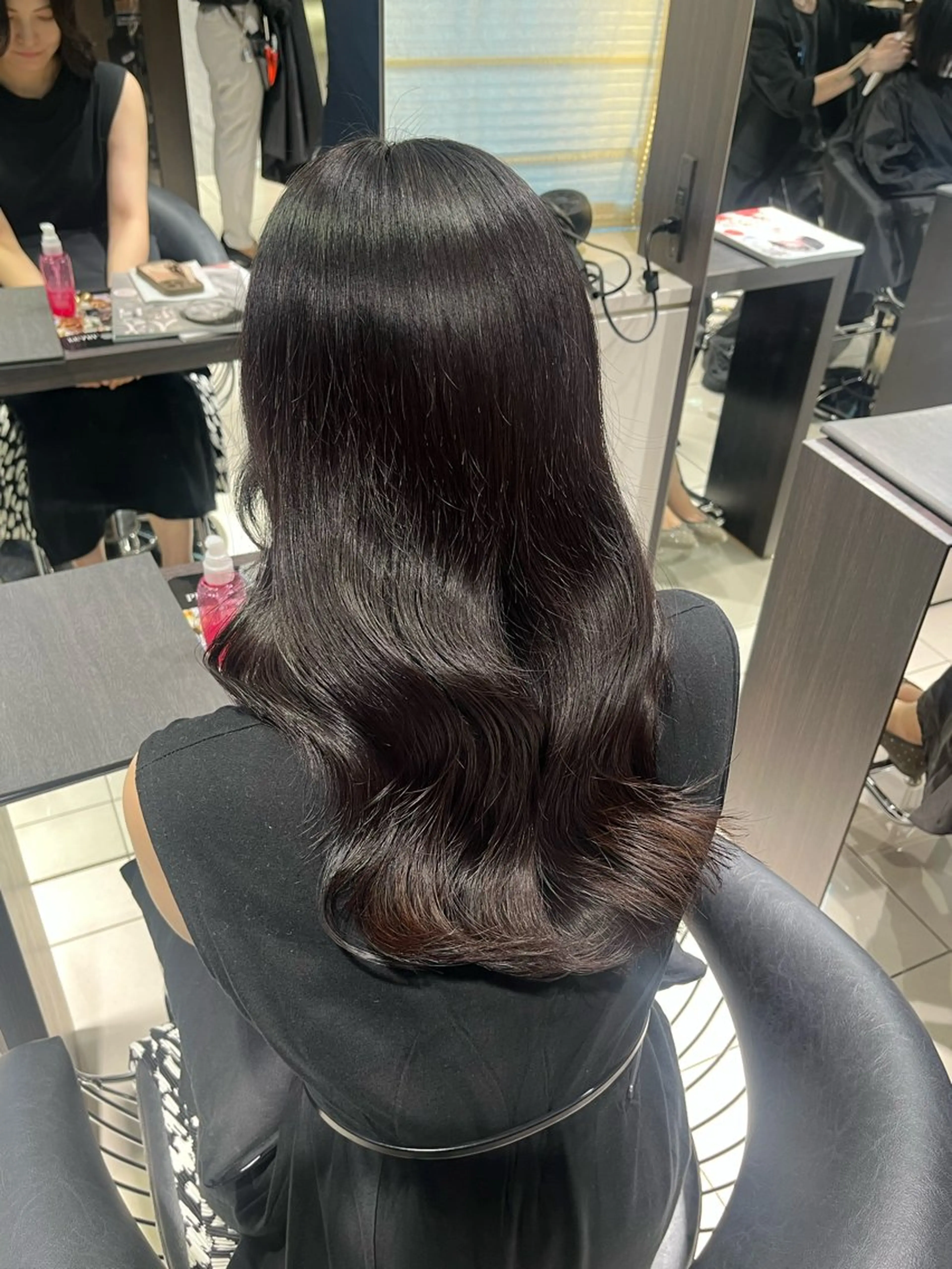 ロング sakura 🪽 艶カラー/髪質改善のヘアスタイル