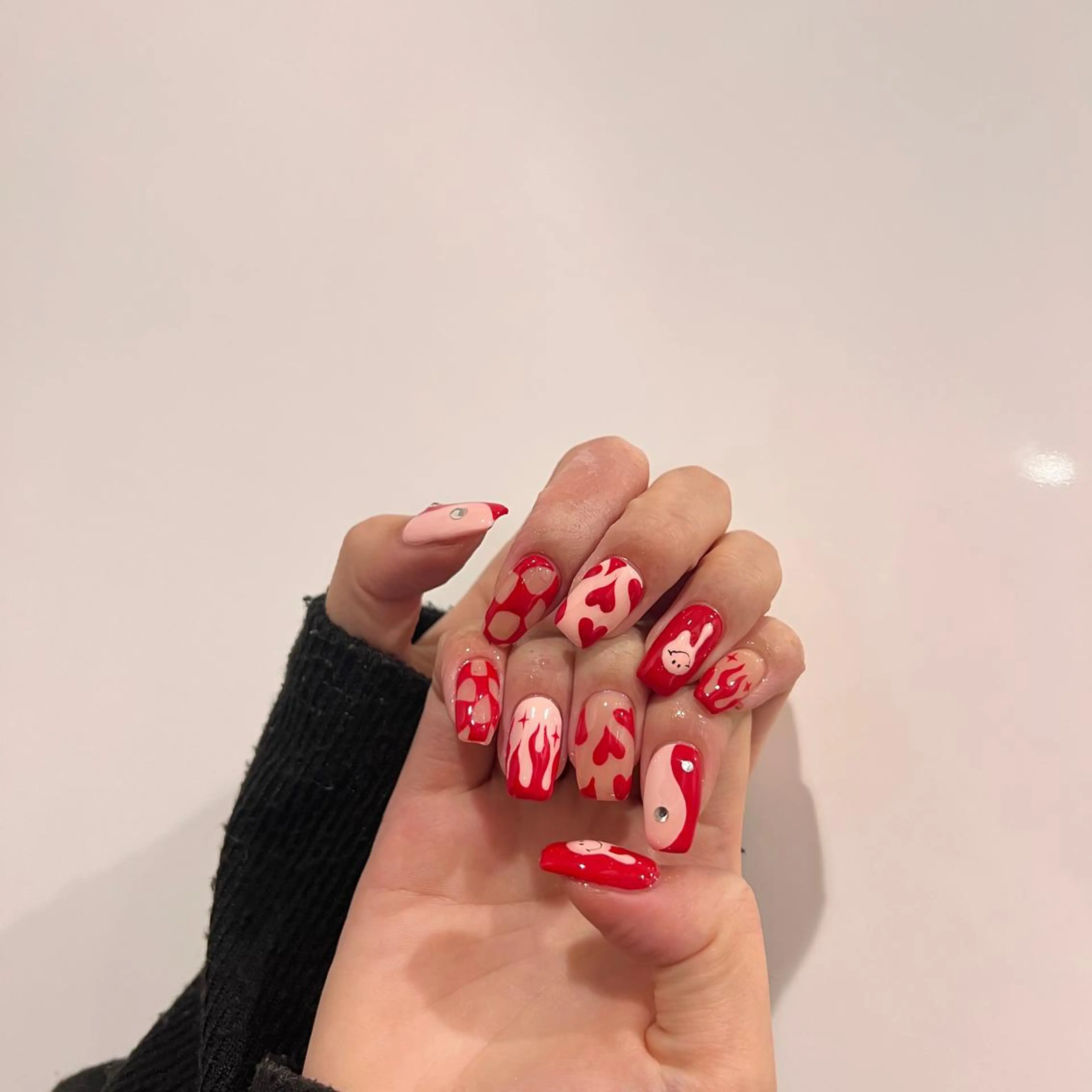 ネイル 黒葛原 めぐみのネイルデザイン