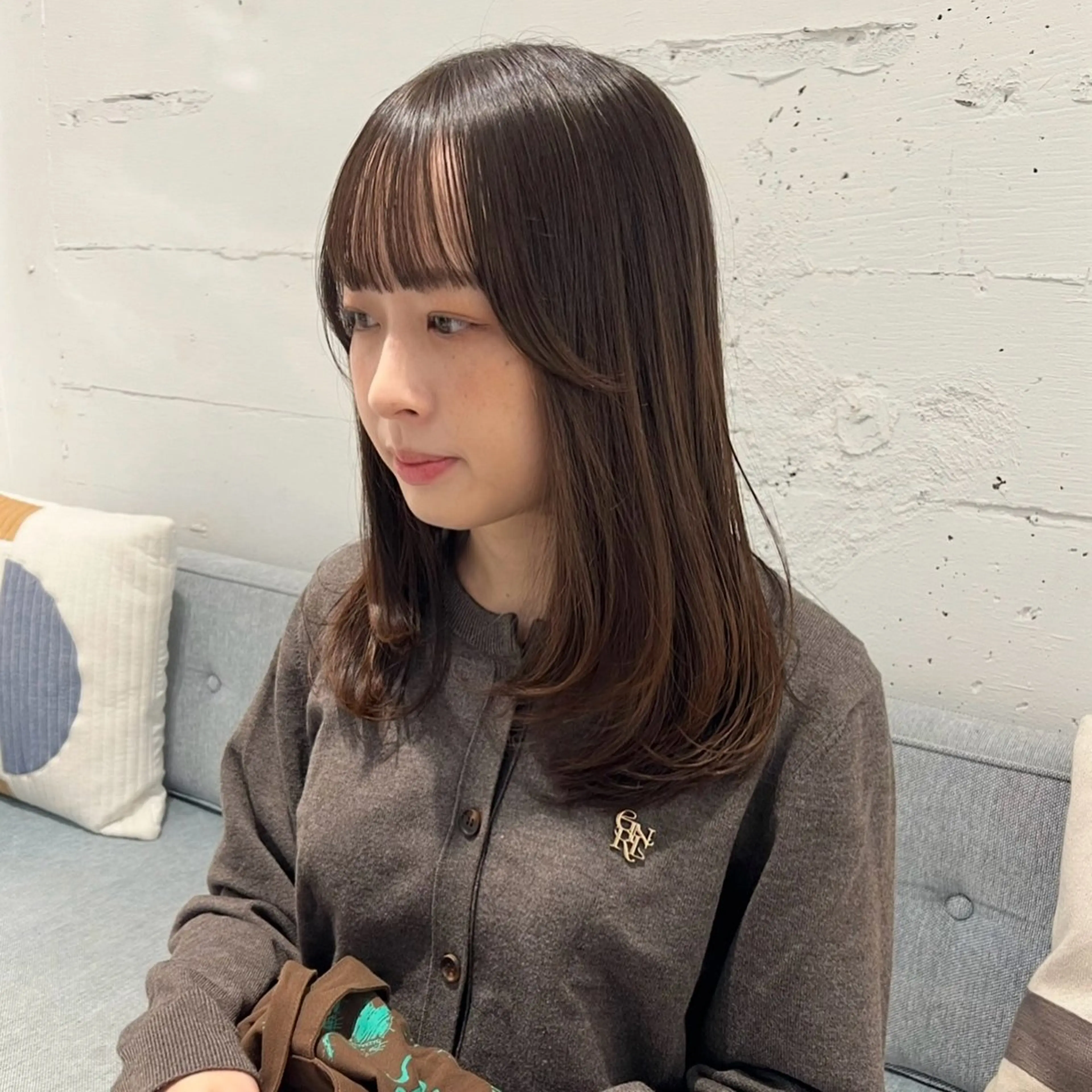 ミディアム 峯田 優花のヘアスタイル