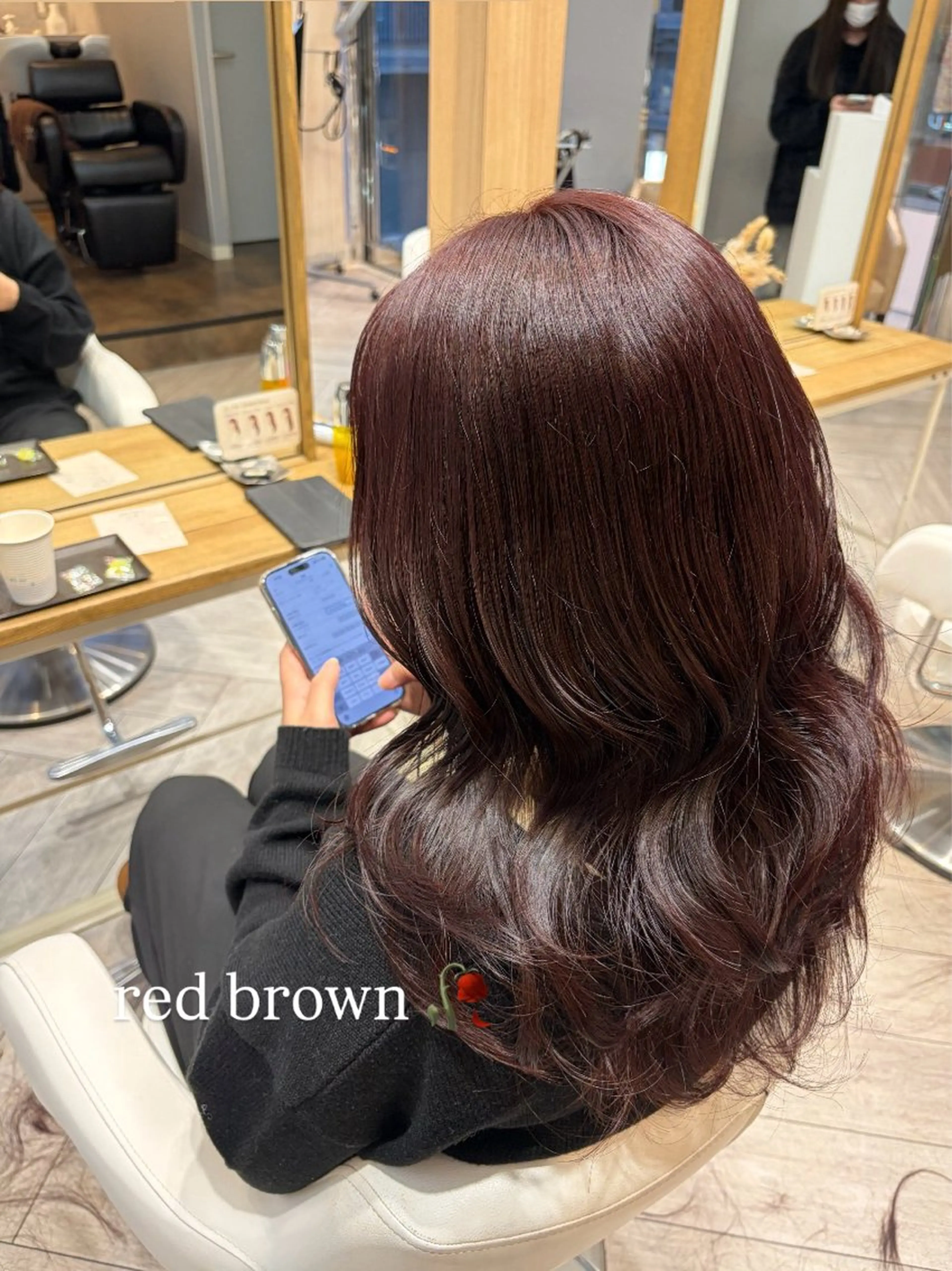 セミロング ヘアカラー トリートメント 蓮池 愛海のヘアスタイル