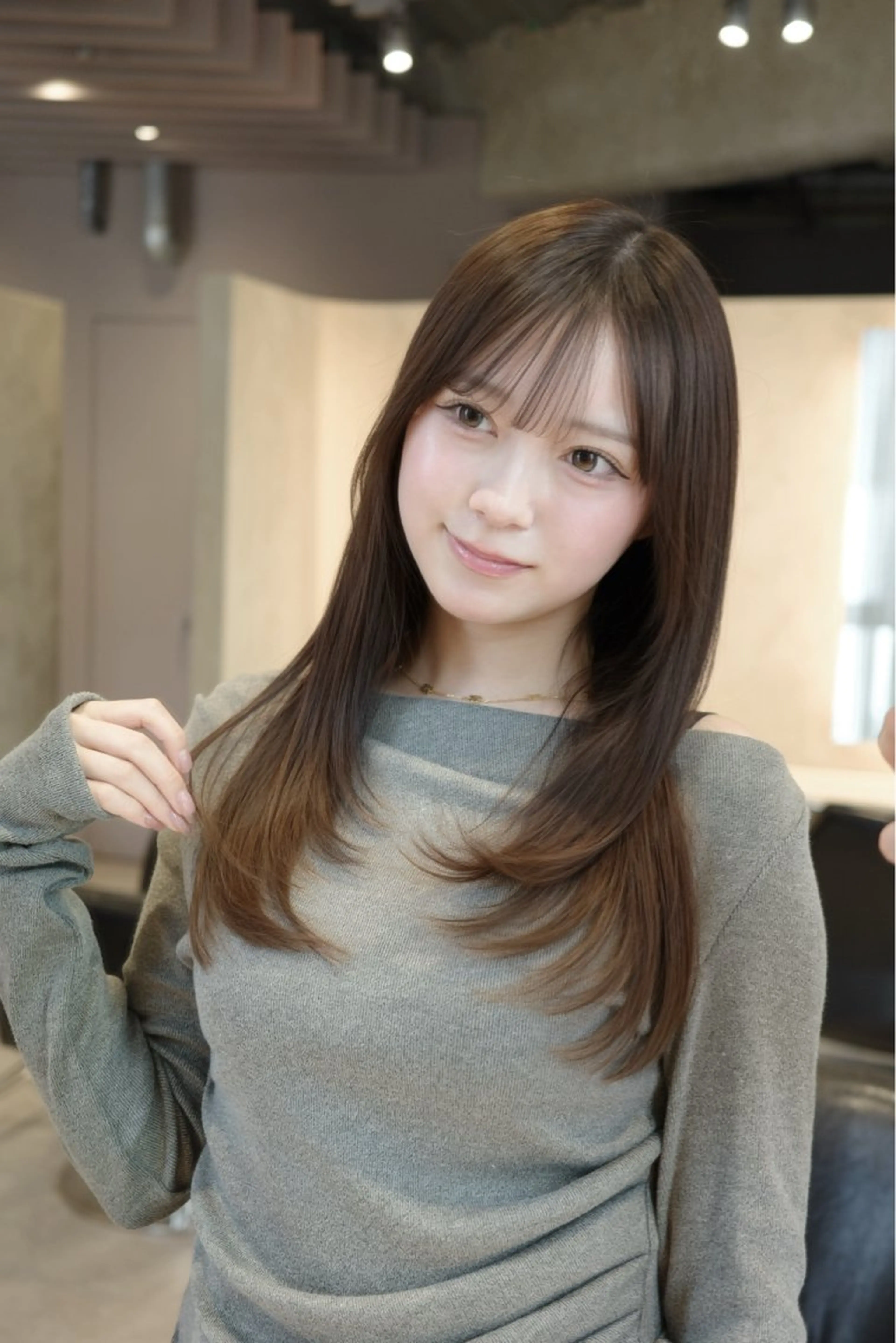 セミロング レイヤーカット トリートメント カット ヘアカラー トリートメント L'EANE THE TOKYO所属・美顔形成カット｜青山 髪質改善｜三浦秀太郎のヘアスタイル