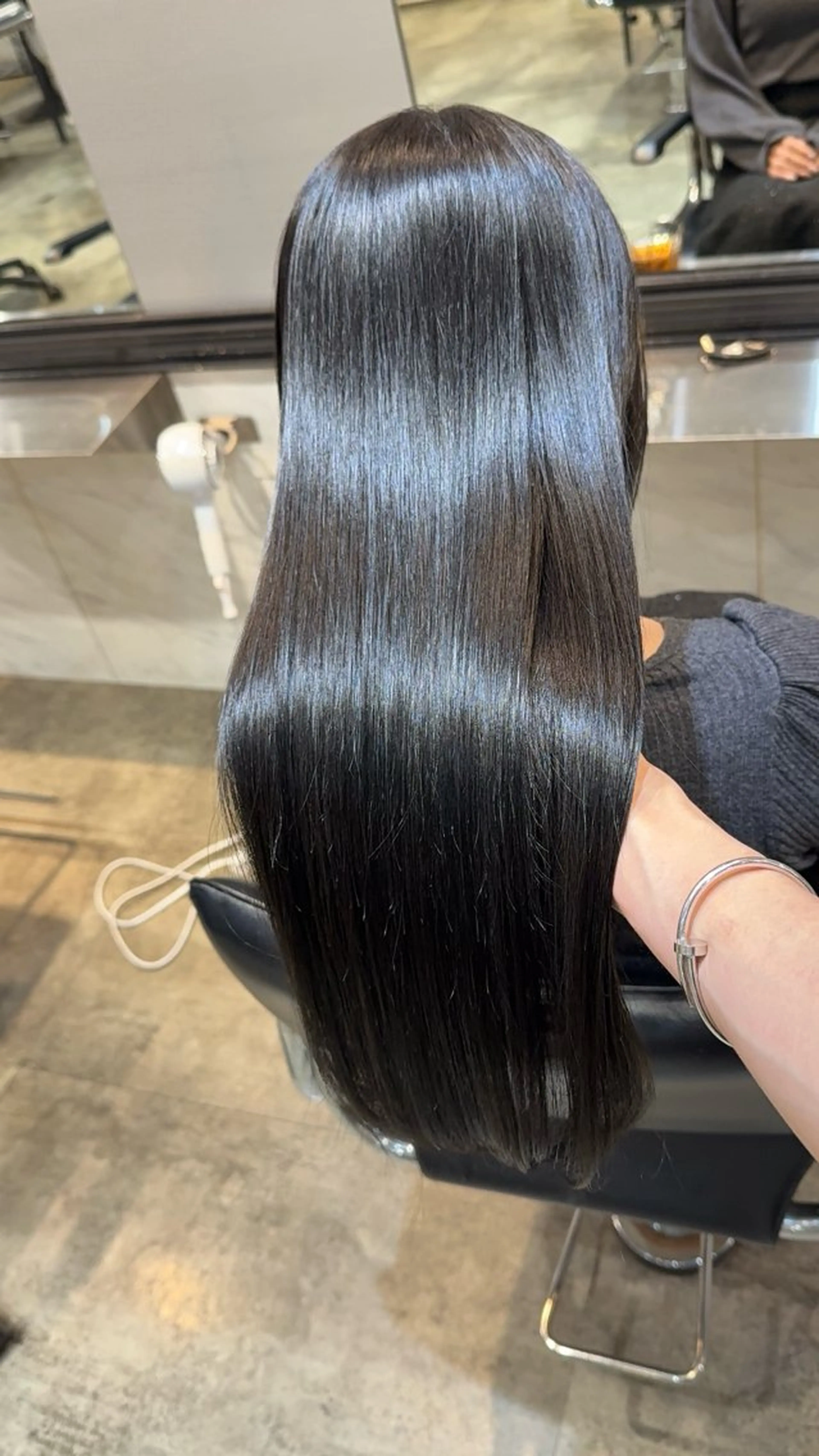 ロング 伸ばしかけ 縮毛矯正 縮毛矯正 lutia/ momoka⠀のヘアスタイル