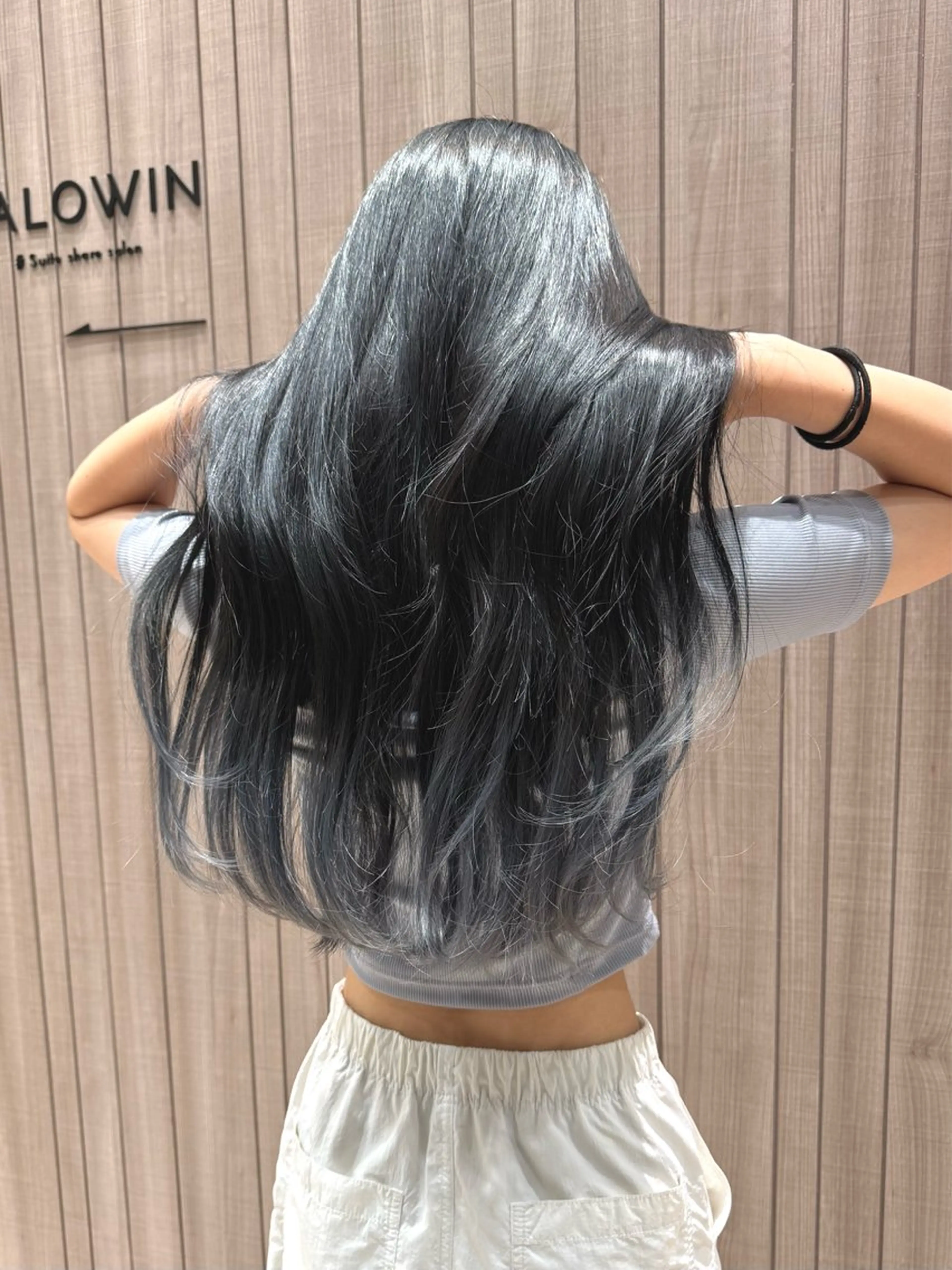 ロング カラー ヘアアレンジ ブリーチ ケアブリーチ グラデーションカラー カット ヘアカラー SALOWIN京都河原町Suite店所属・外国人風レイヤー/ ハイトーンSHUのヘアスタイル