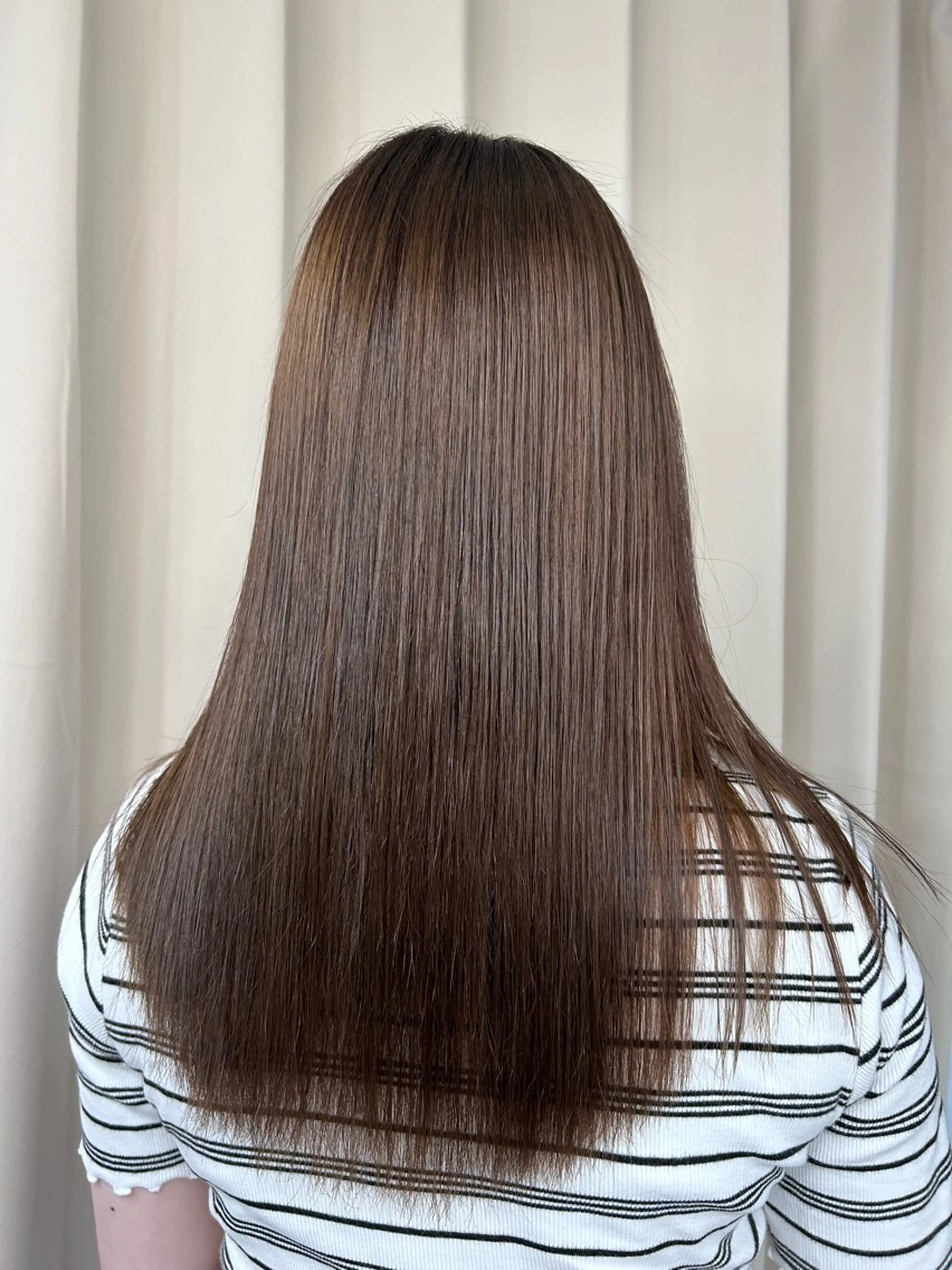 セミロング ハイトーン×艶カラー 🤍MIZUKIのヘアスタイル