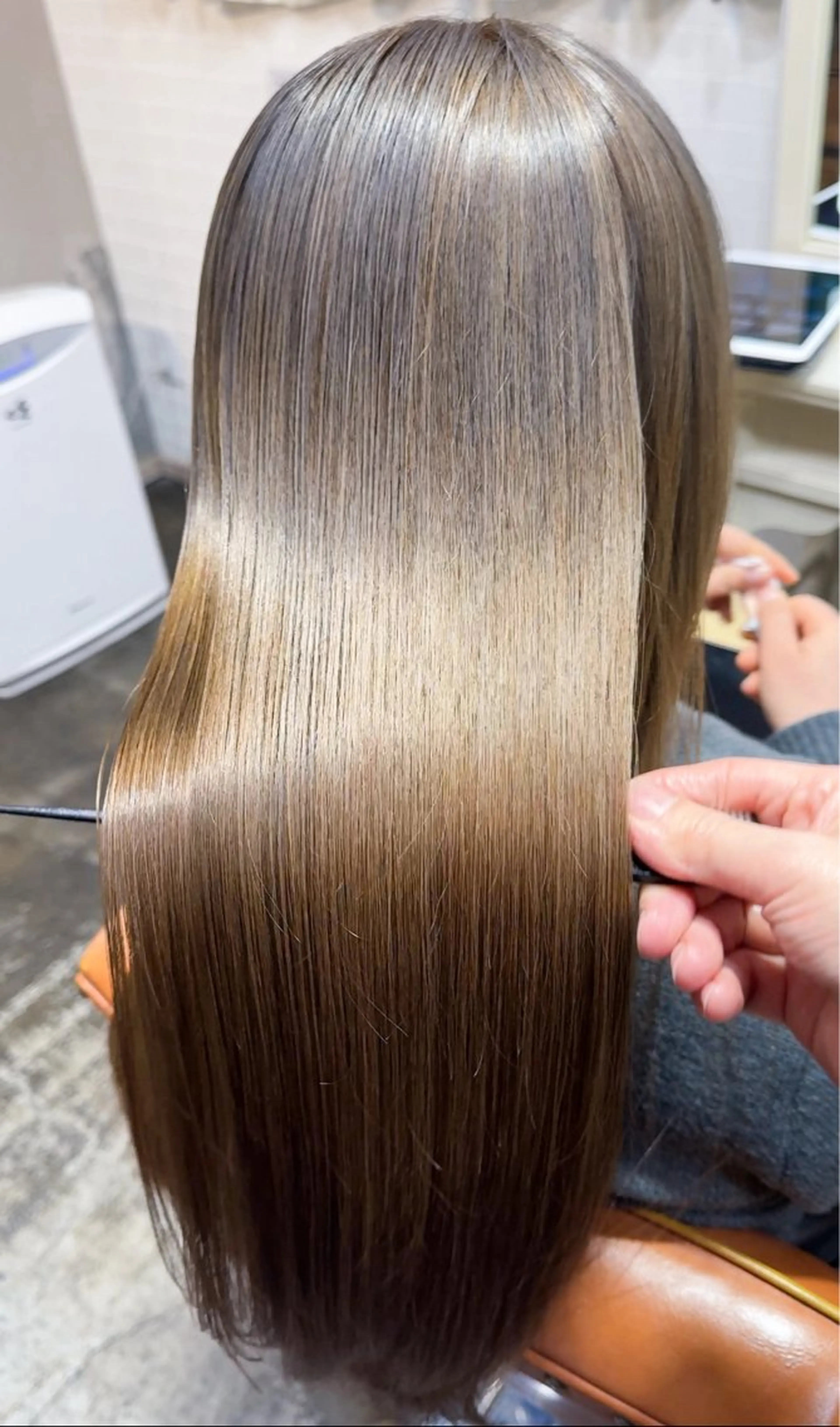 ミディアム カラー グレージュ オリーブグレージュ オリーブグレー Chic シックのヘアスタイル