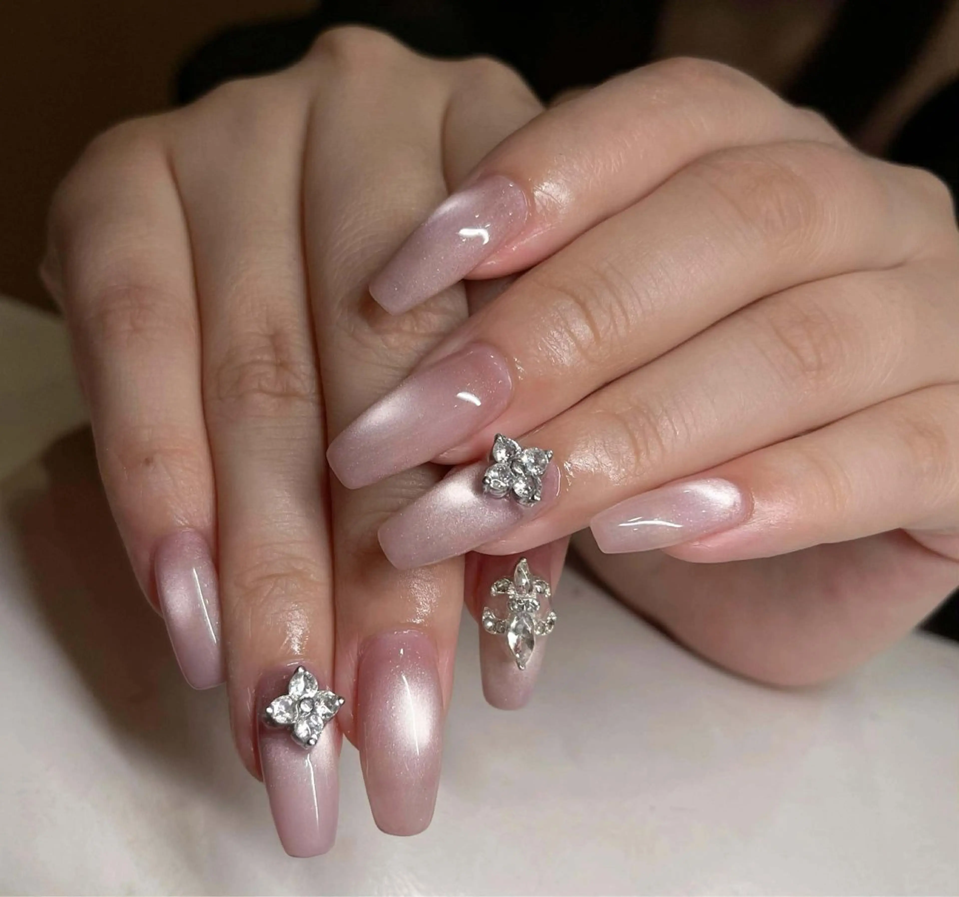 ミディアム タオ タオ Nailのネイルデザイン