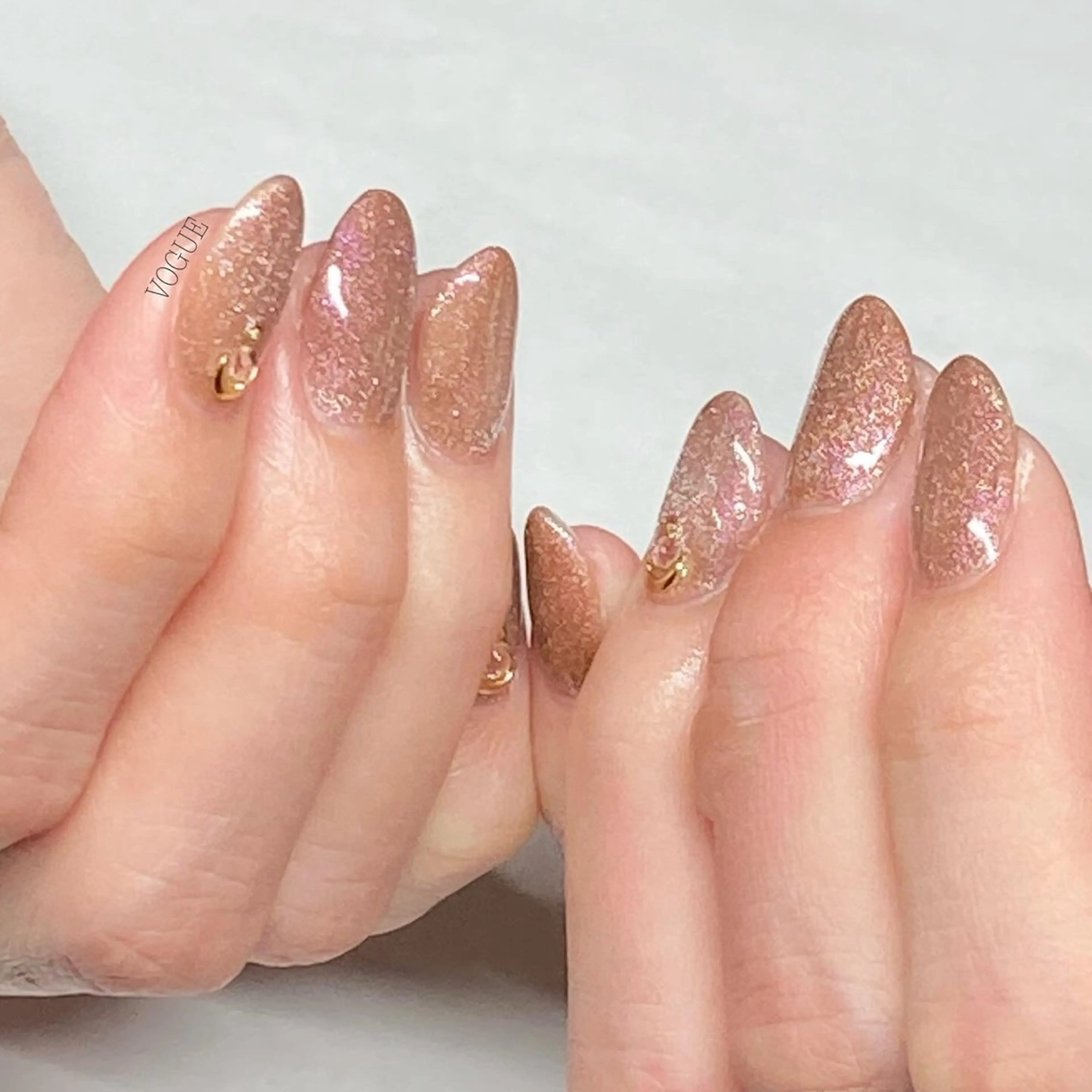 ネイル ハンドネイル VOGUE ×SWANのネイルデザイン