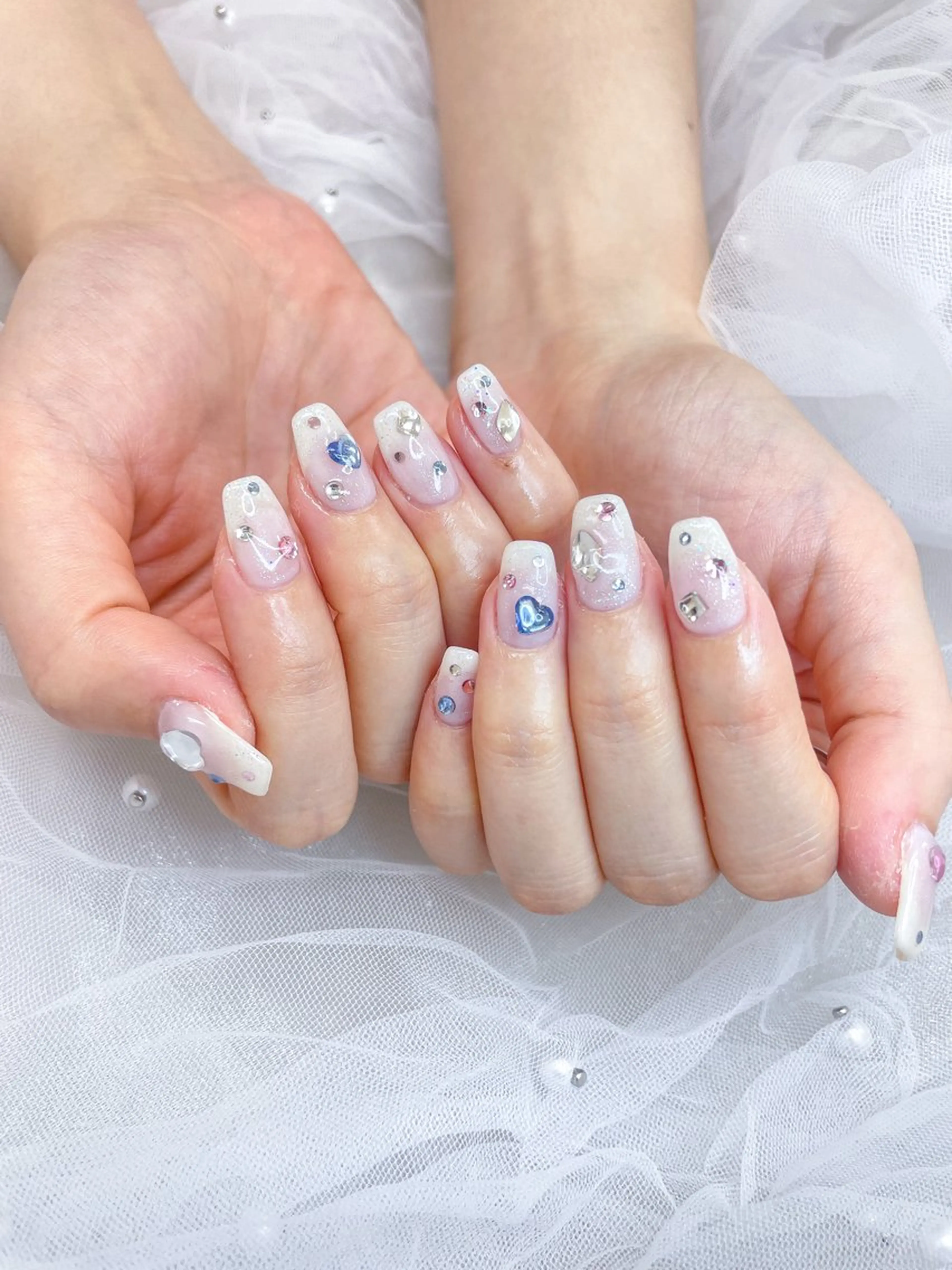 ネイル キラキラネイル ハンドネイル 五十嵐 美智のネイルデザイン