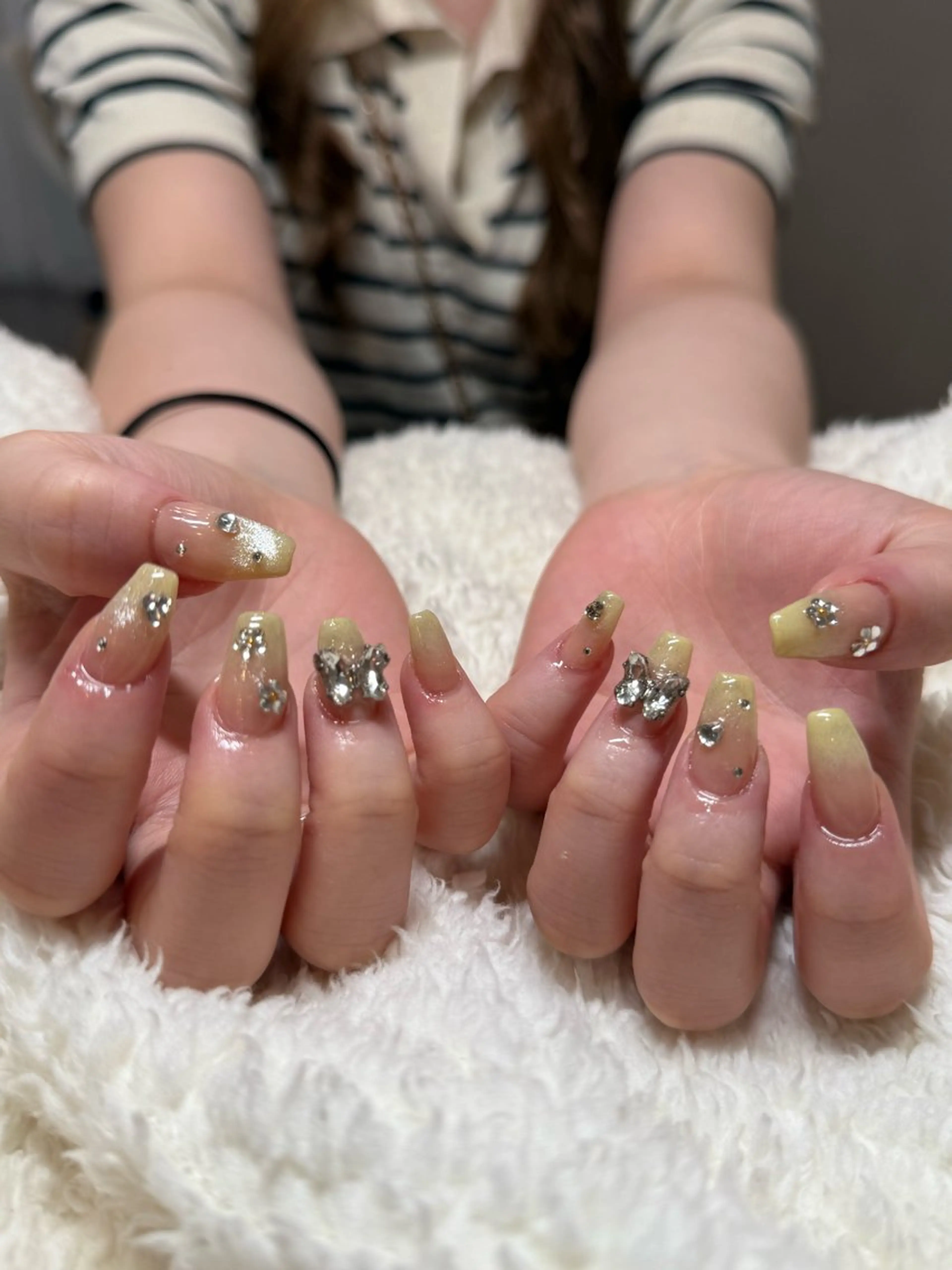 ネイル ハンドネイル nalu🐚 京橋｜Rommyのネイルデザイン