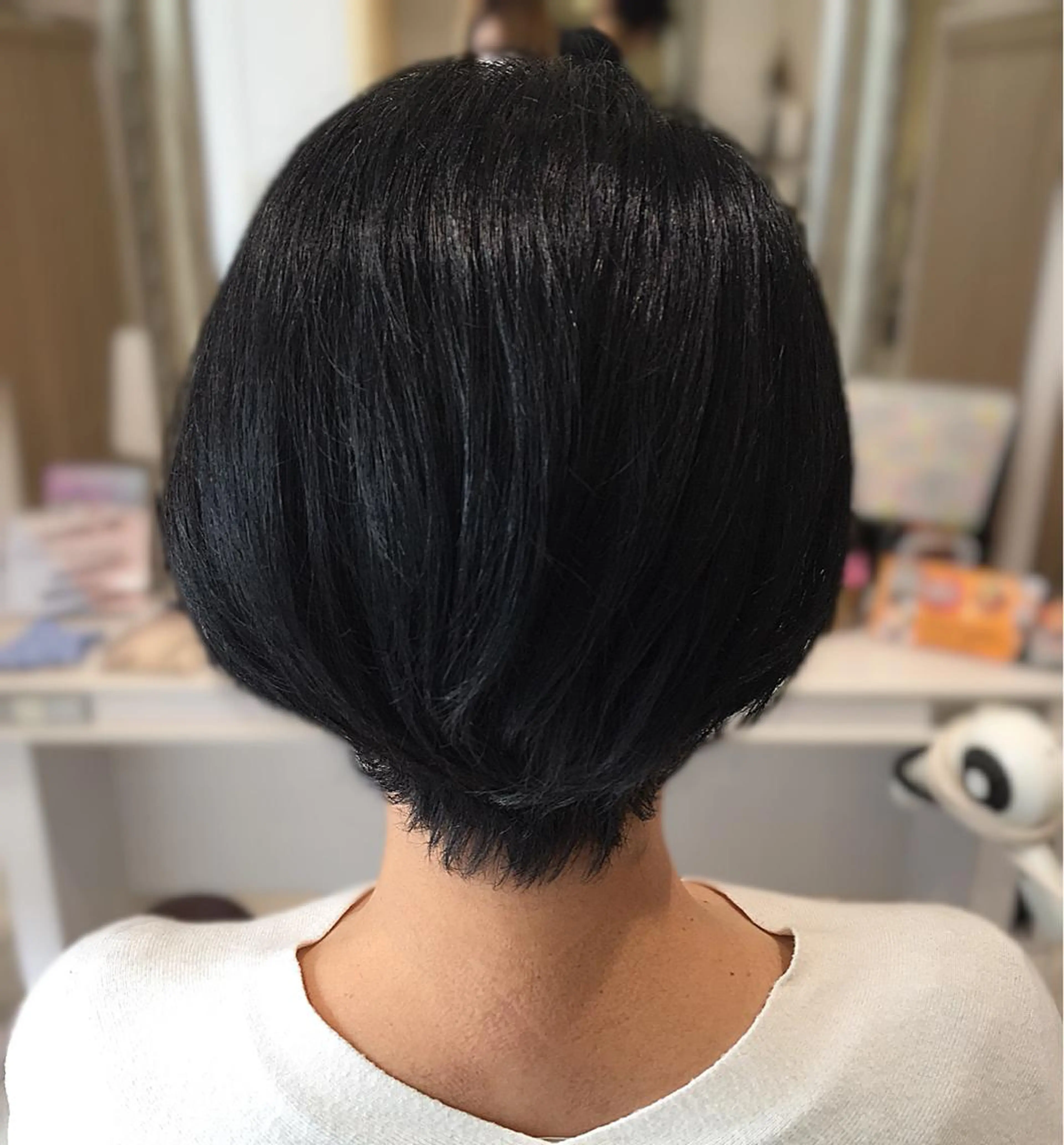 ショート 仁科 友恵のヘアスタイル