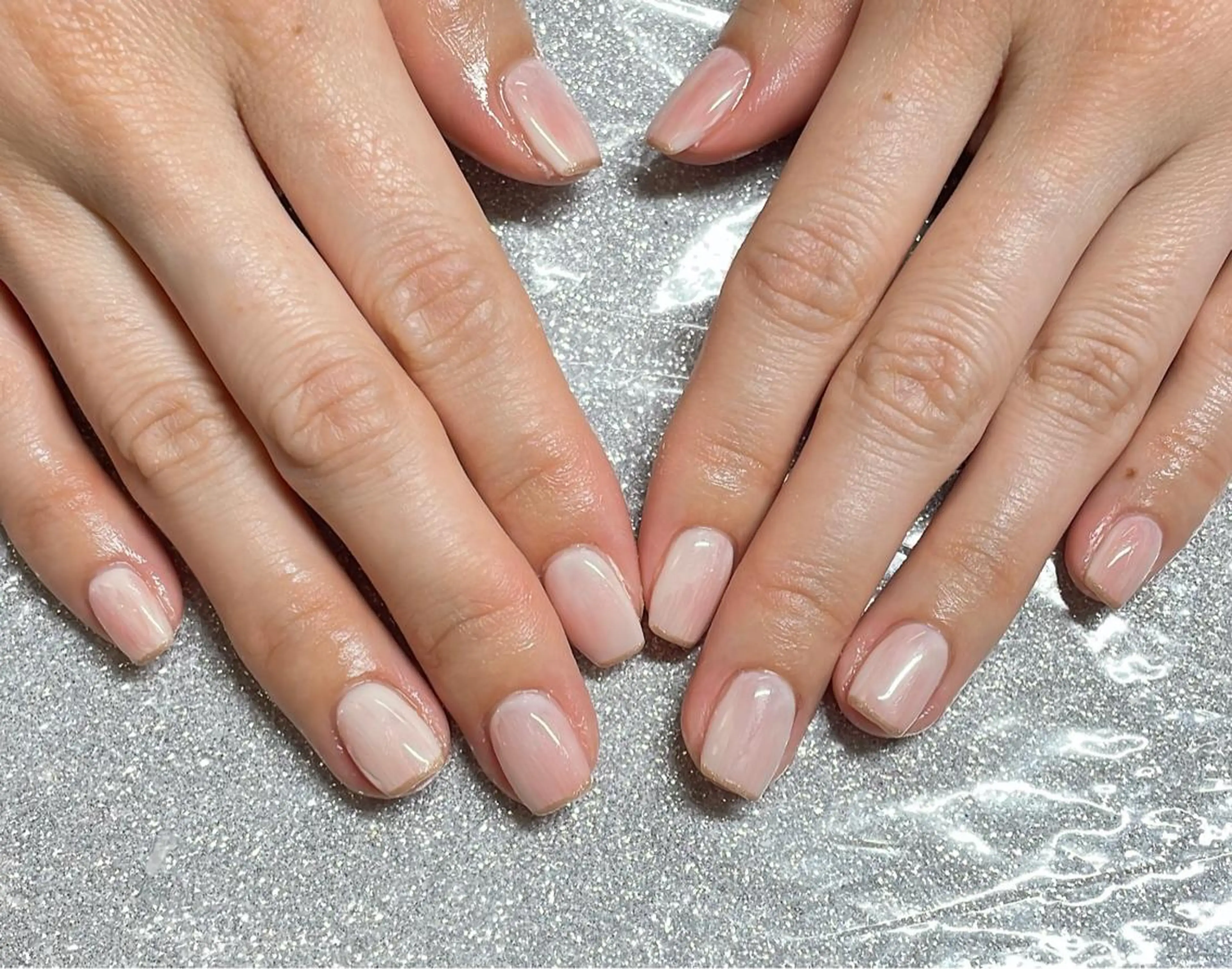 ネイル ハンドネイル VIERU 🌈🎀💖のネイルデザイン