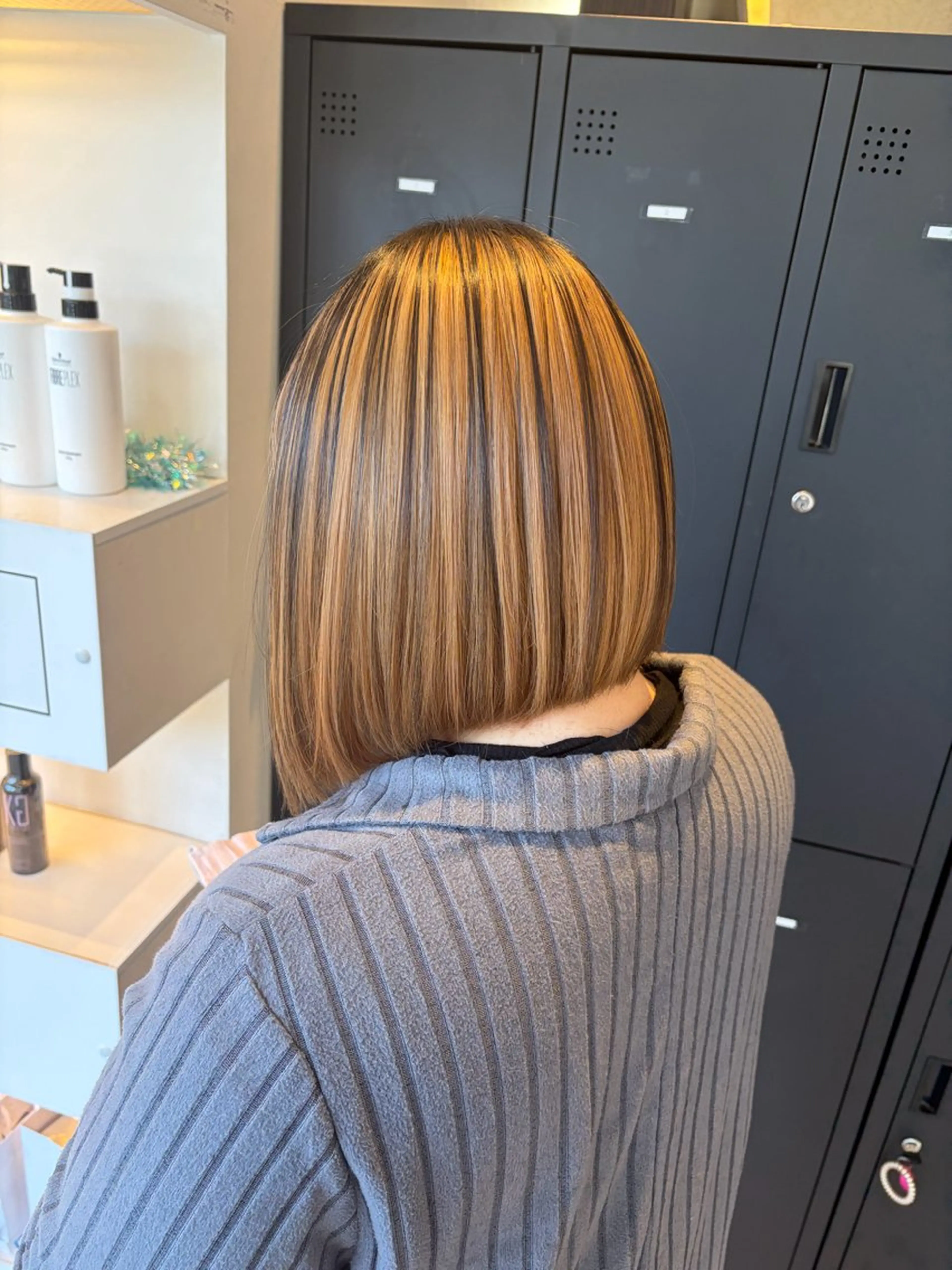 ショート カラー ヘアカラー 🐰根本 姫音｜ 淵野辺カラー🤍🫧のヘアスタイル