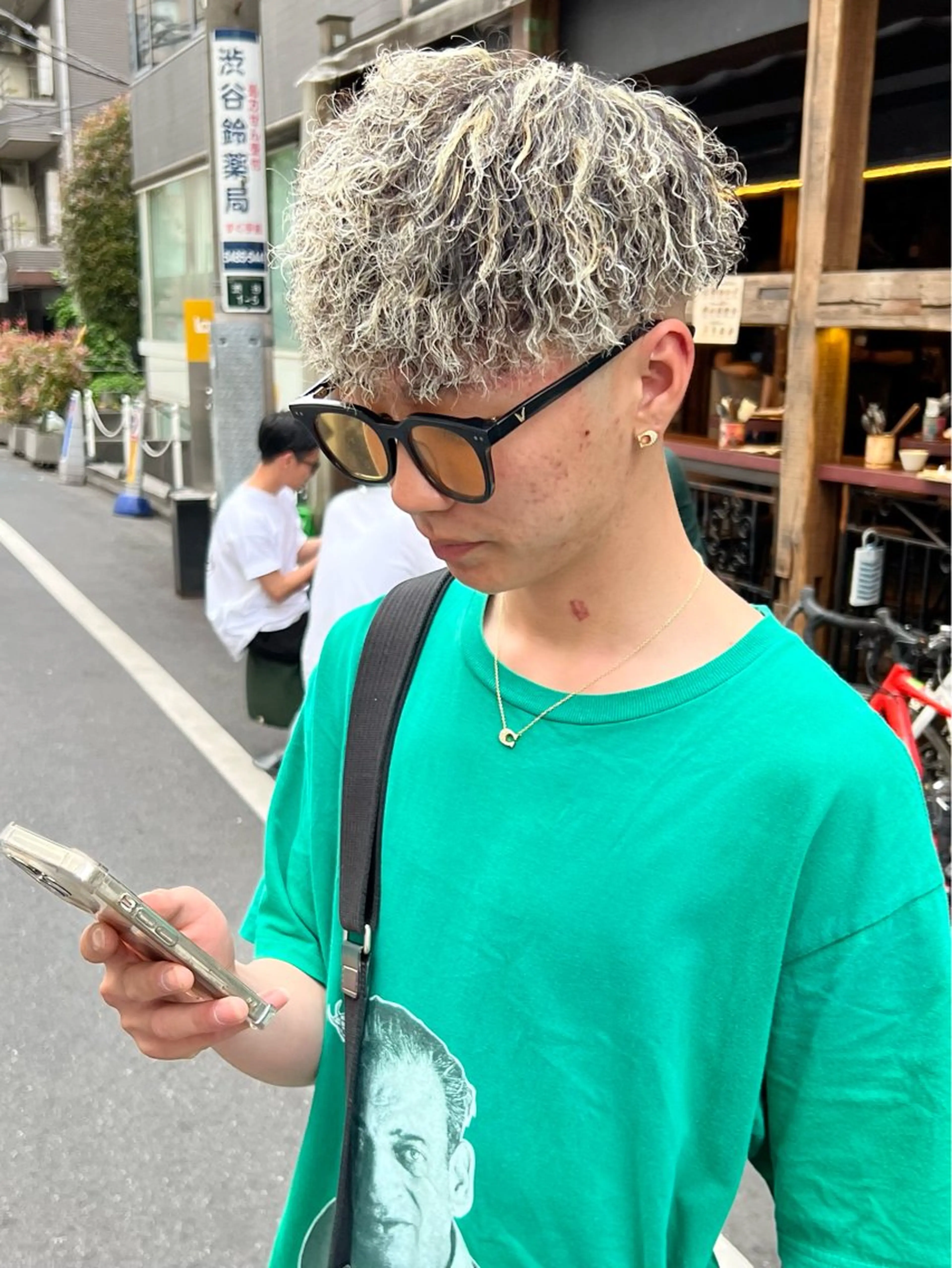 カラー パーマ メンズ 豊崎 佑輔のヘアスタイル