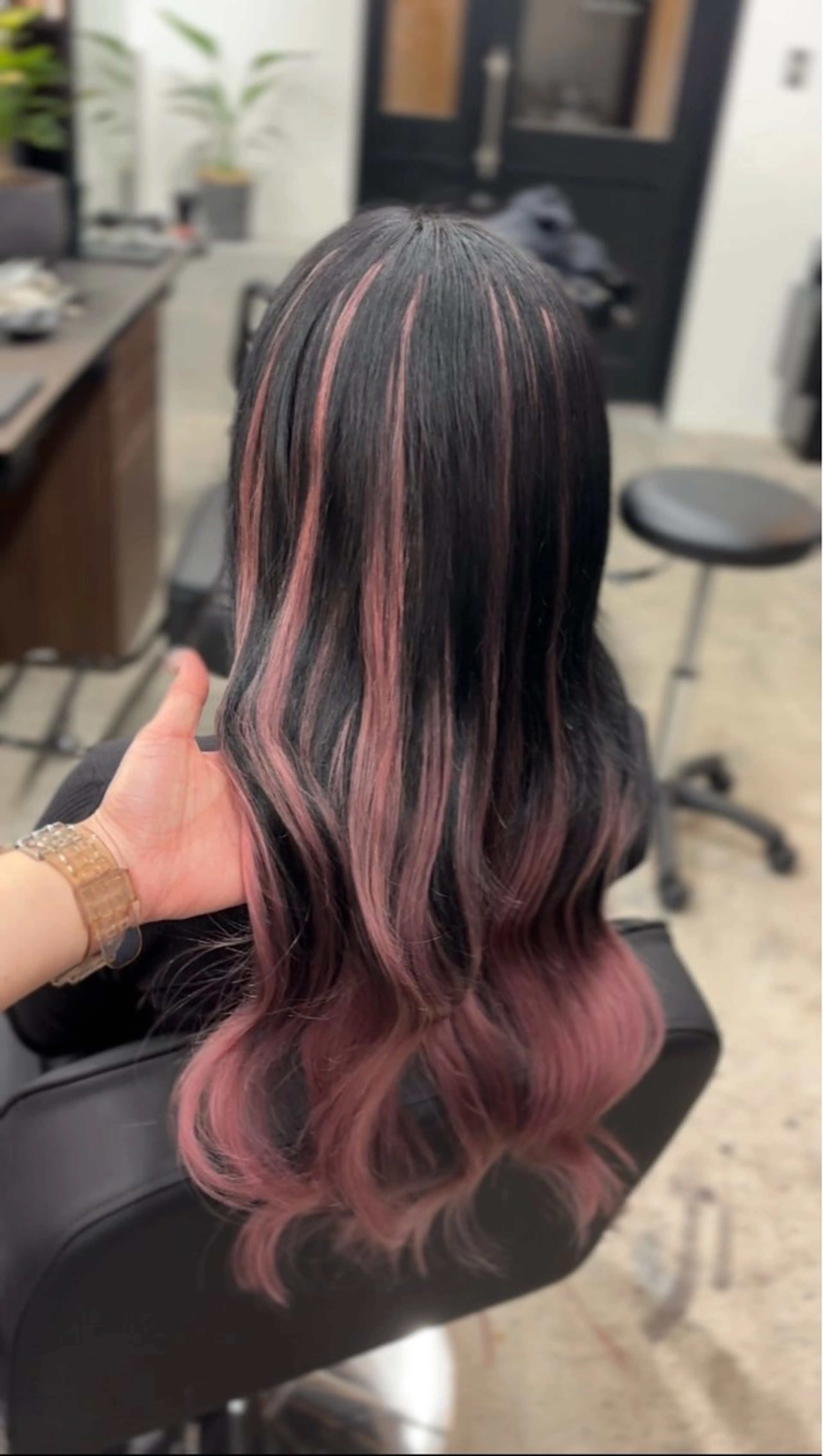 ロング カラー シールエクステ/ 美髪カラー/茉央のヘアスタイル