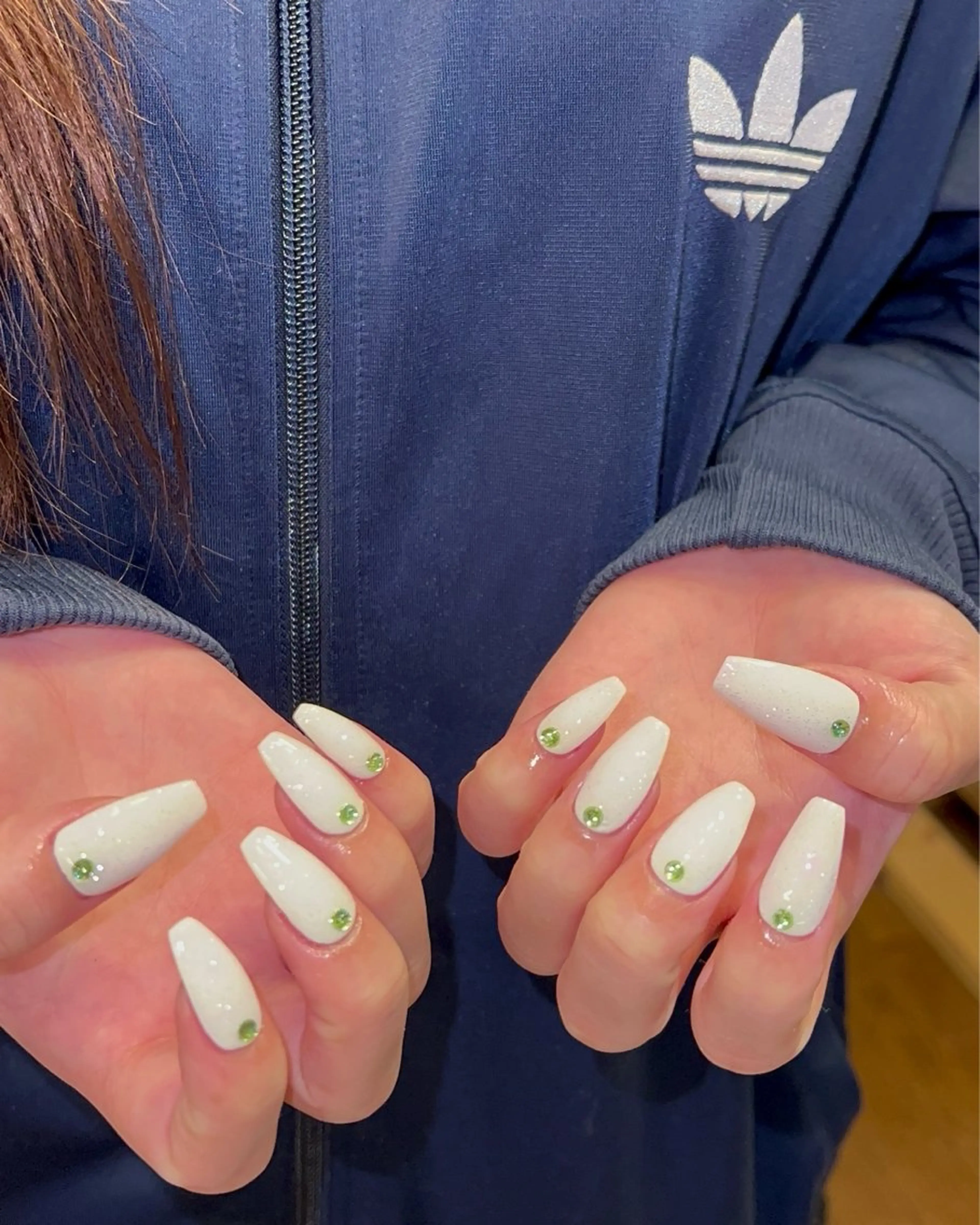 ネイル ハンドネイル フットネイル ハンドケア Nes.Nail所属・Miyagi Asamiのネイルデザイン