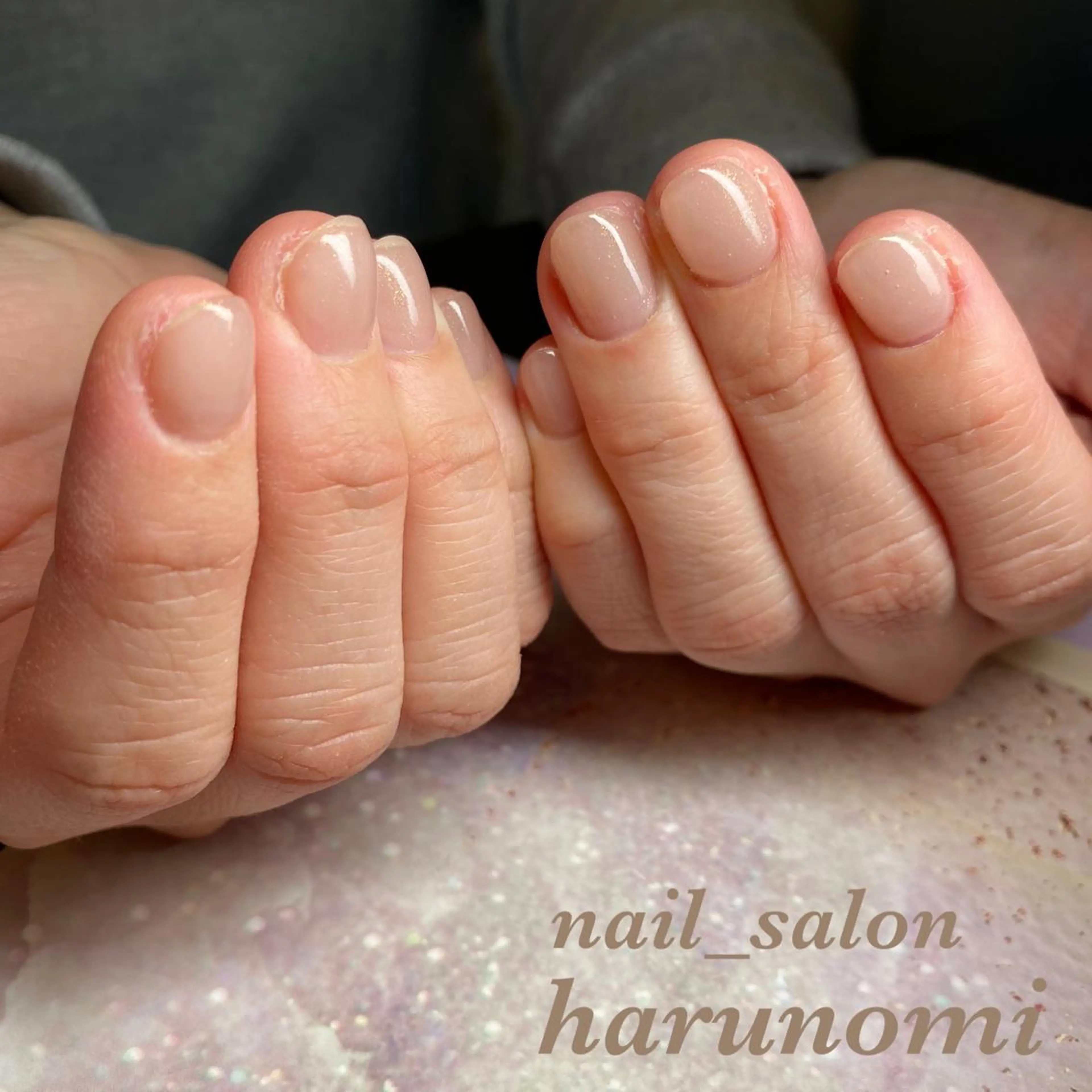 ネイル ゴールド ラメ(グリッター) ハンドネイル nailroom harunomiのネイルデザイン