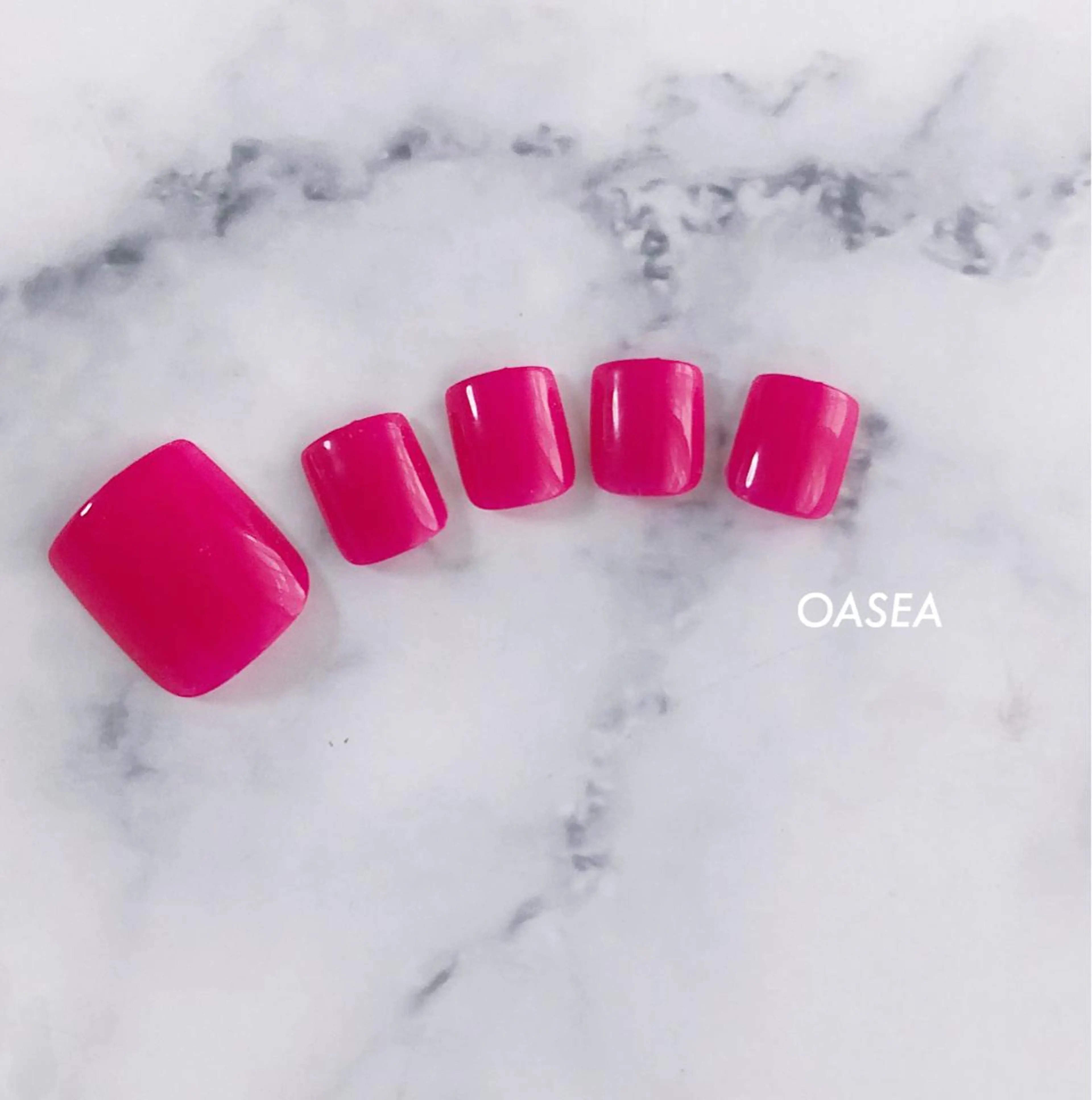 ネイル フットネイル 🌞💜 KAORI 🌴のネイルデザイン