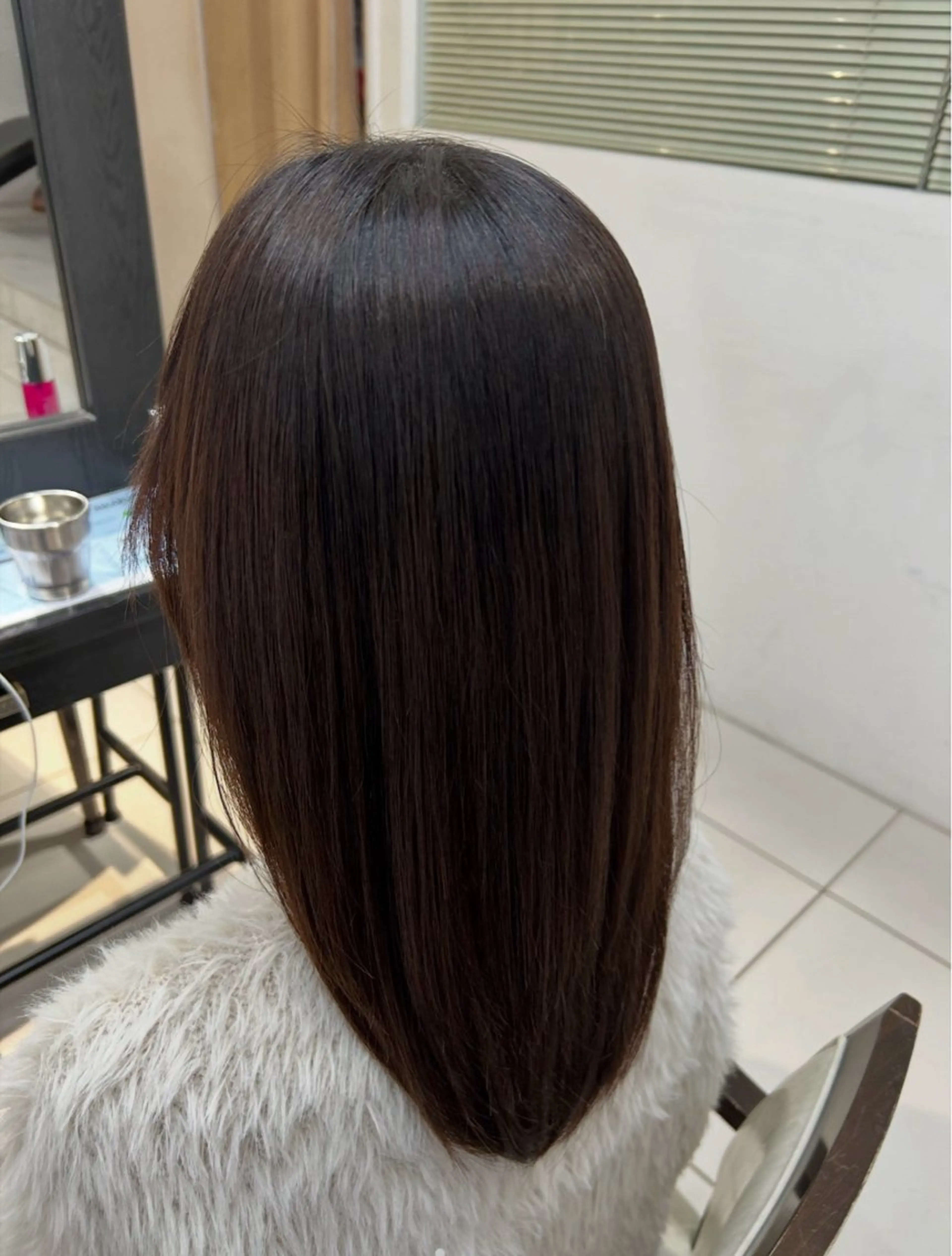 セミロング 縮毛矯正 DIFINO所属・林 星那のヘアスタイル