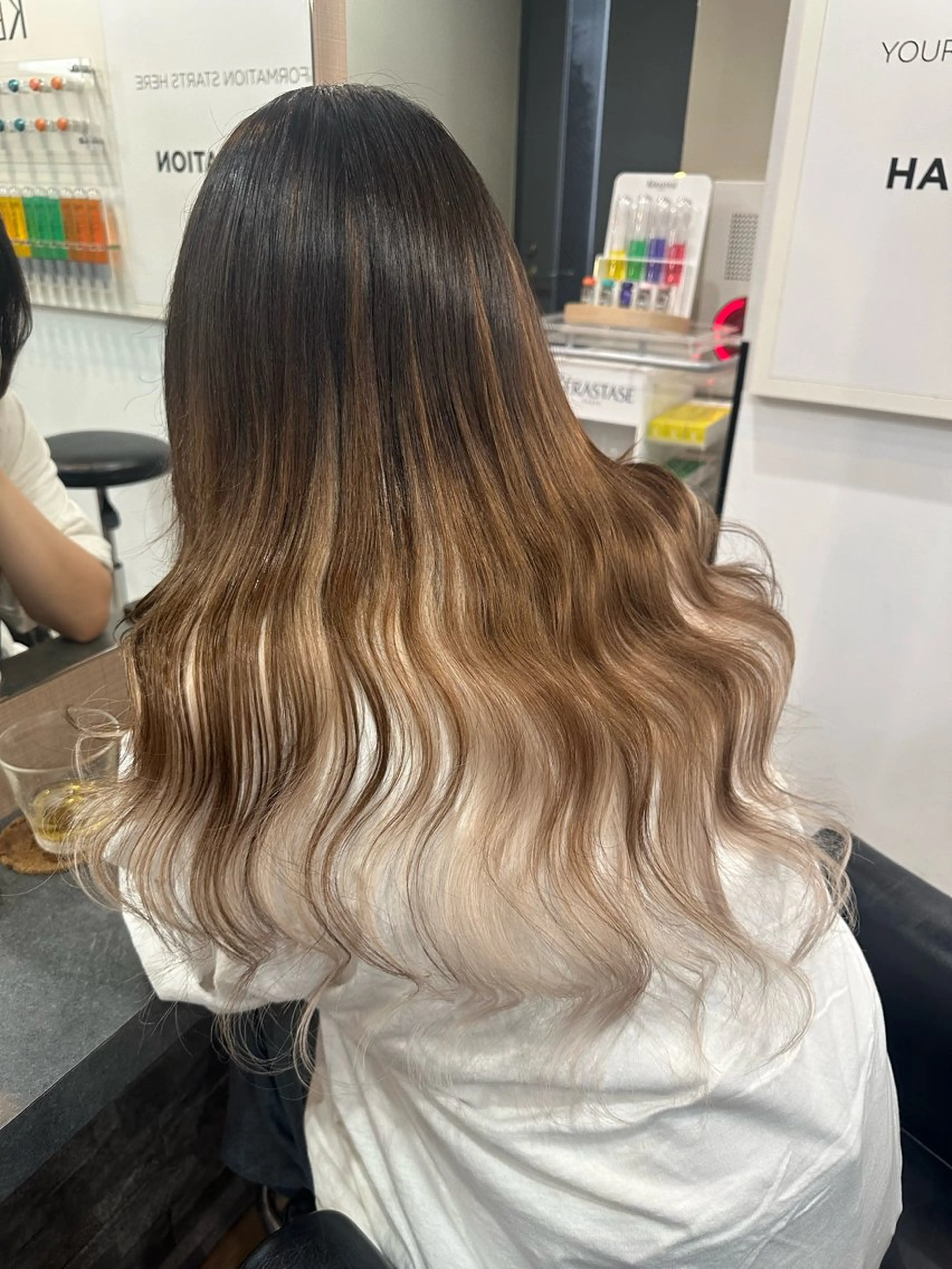 ロング エクステ 横浜Lapisあゆみ ハイトーン/エクステのヘアスタイル