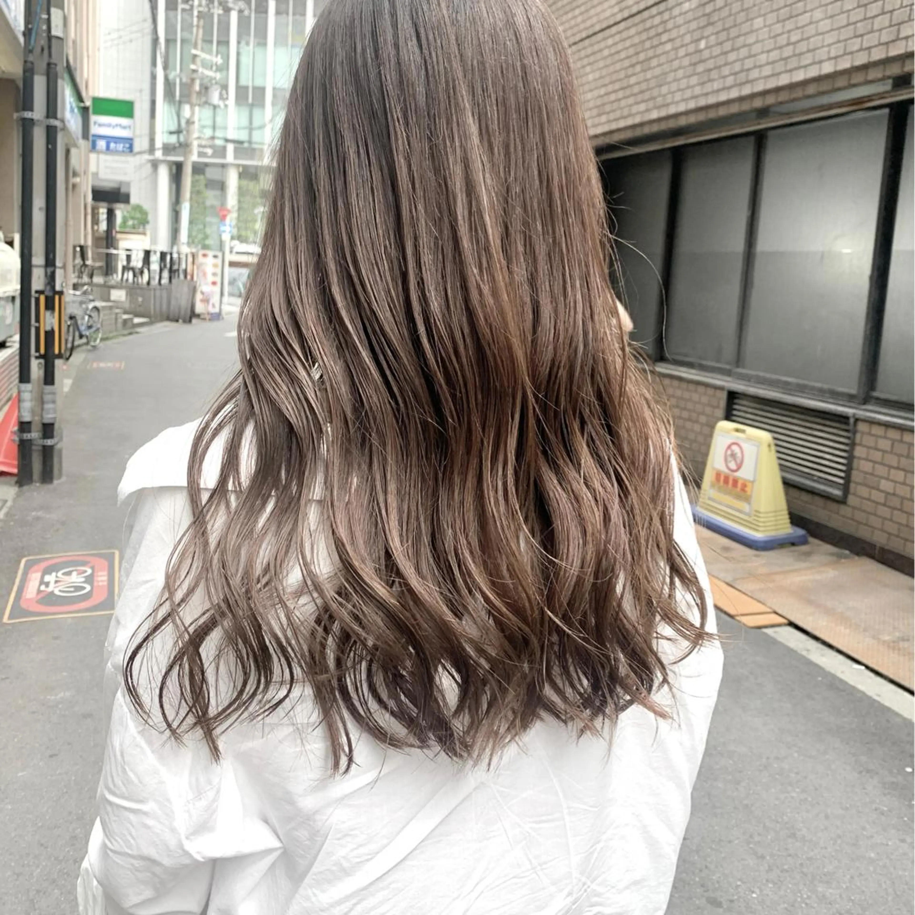 ロング カラー ブラウンカラー カット ヘアカラー トリートメント 酸性ストレート/ブリ ーチなし/中村 匠のヘアスタイル