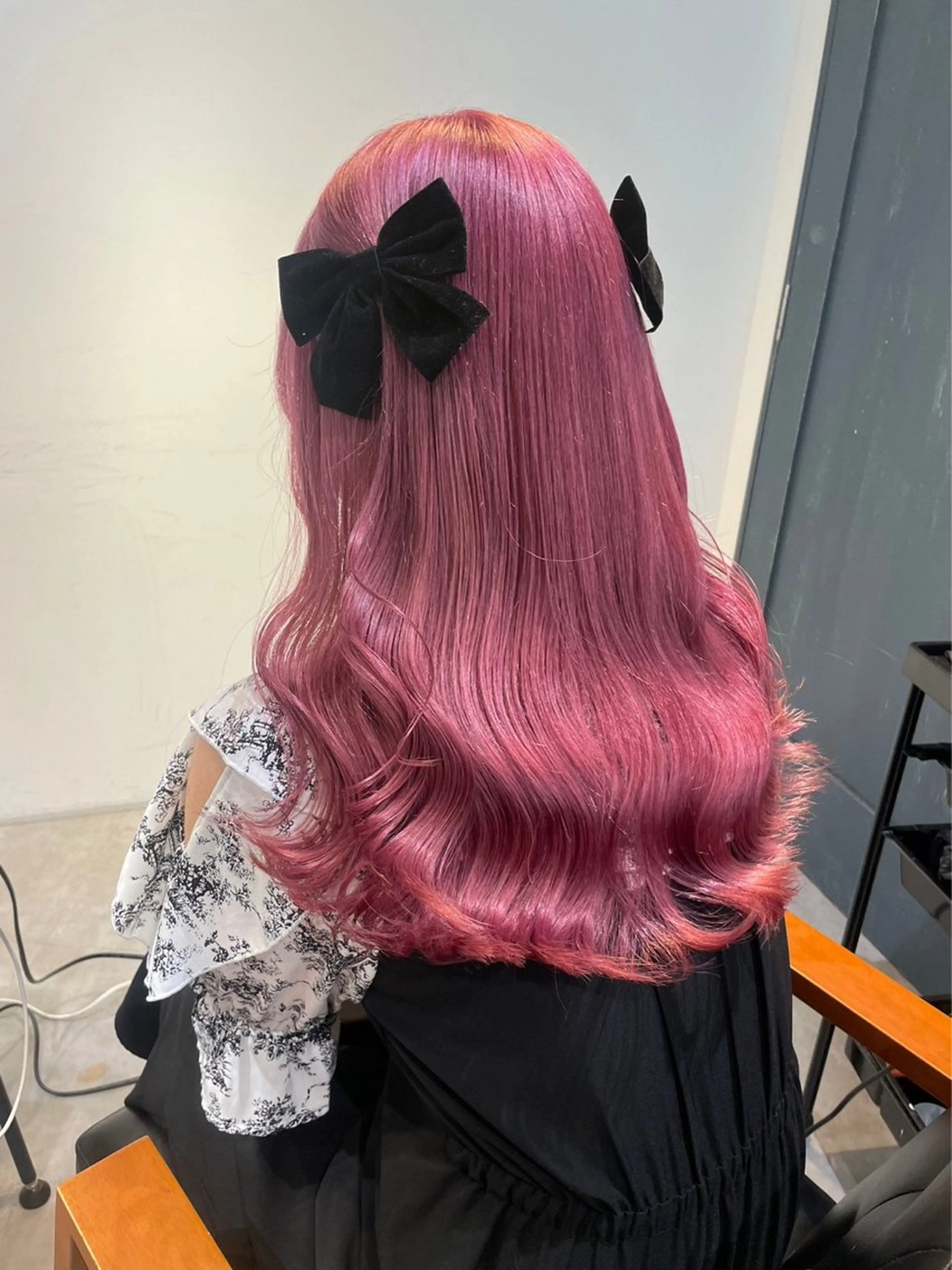 ロング カラー ハイトーンカラー ピンクカラー 髪質改善 ‎Lby home 🪽mikuのヘアスタイル