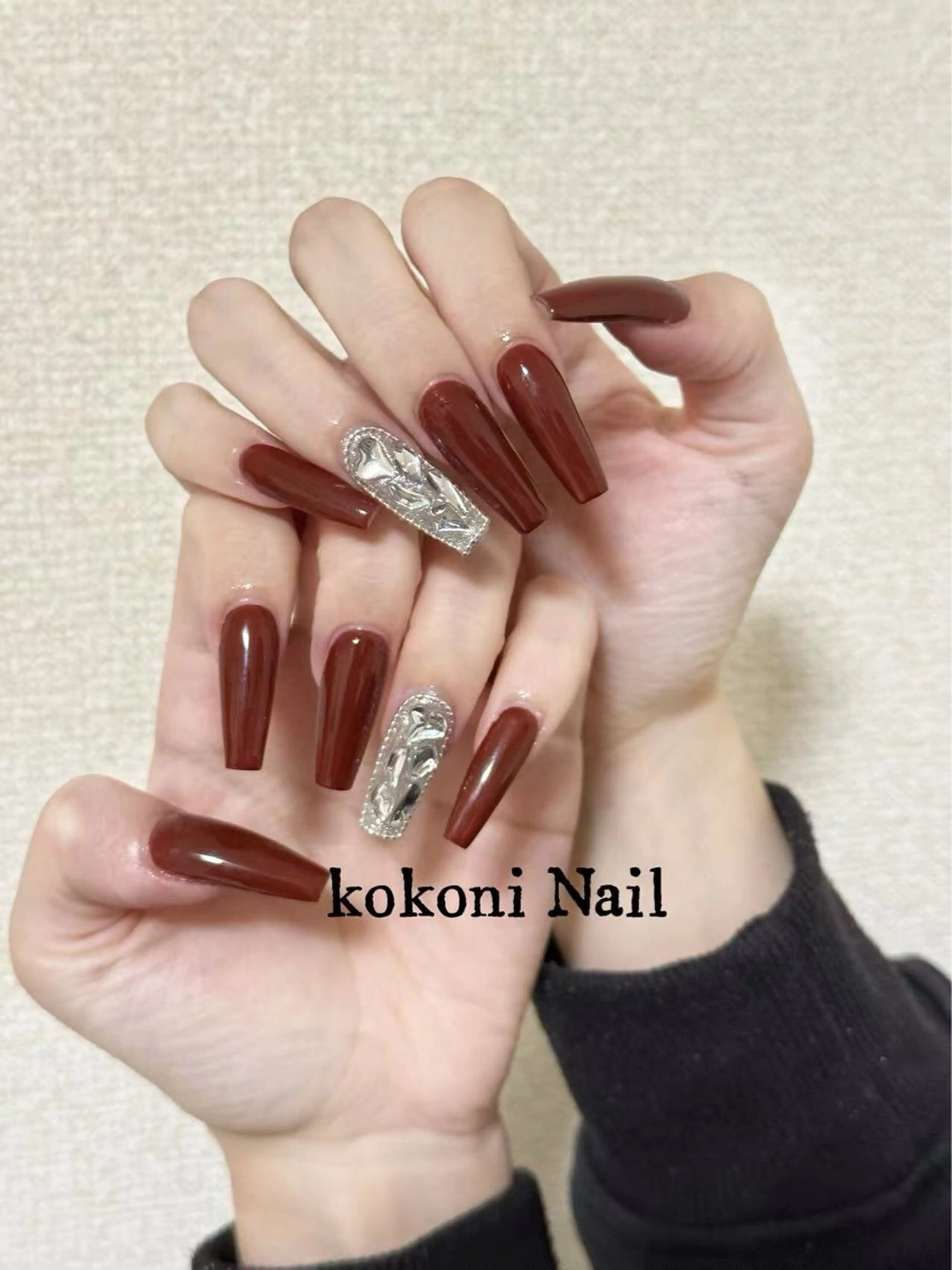 【チープ長さし】ワンカラー/ラメクラパーツ2個/埋め尽くし2本（初回ソフトジェルオフ無料/ケア込み）の写真