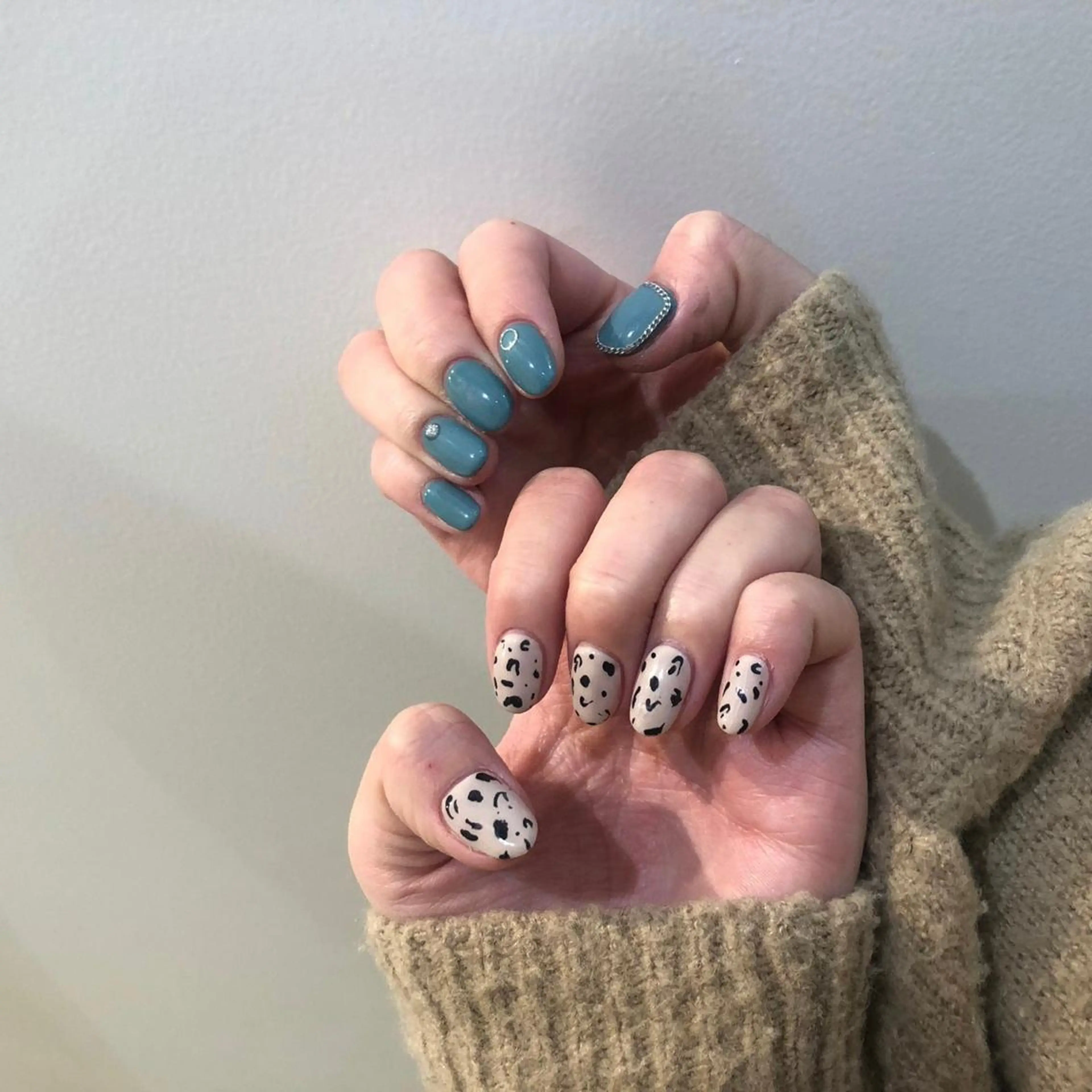 ネイル 小顔カット✨ 透明感カラーのヘアスタイル