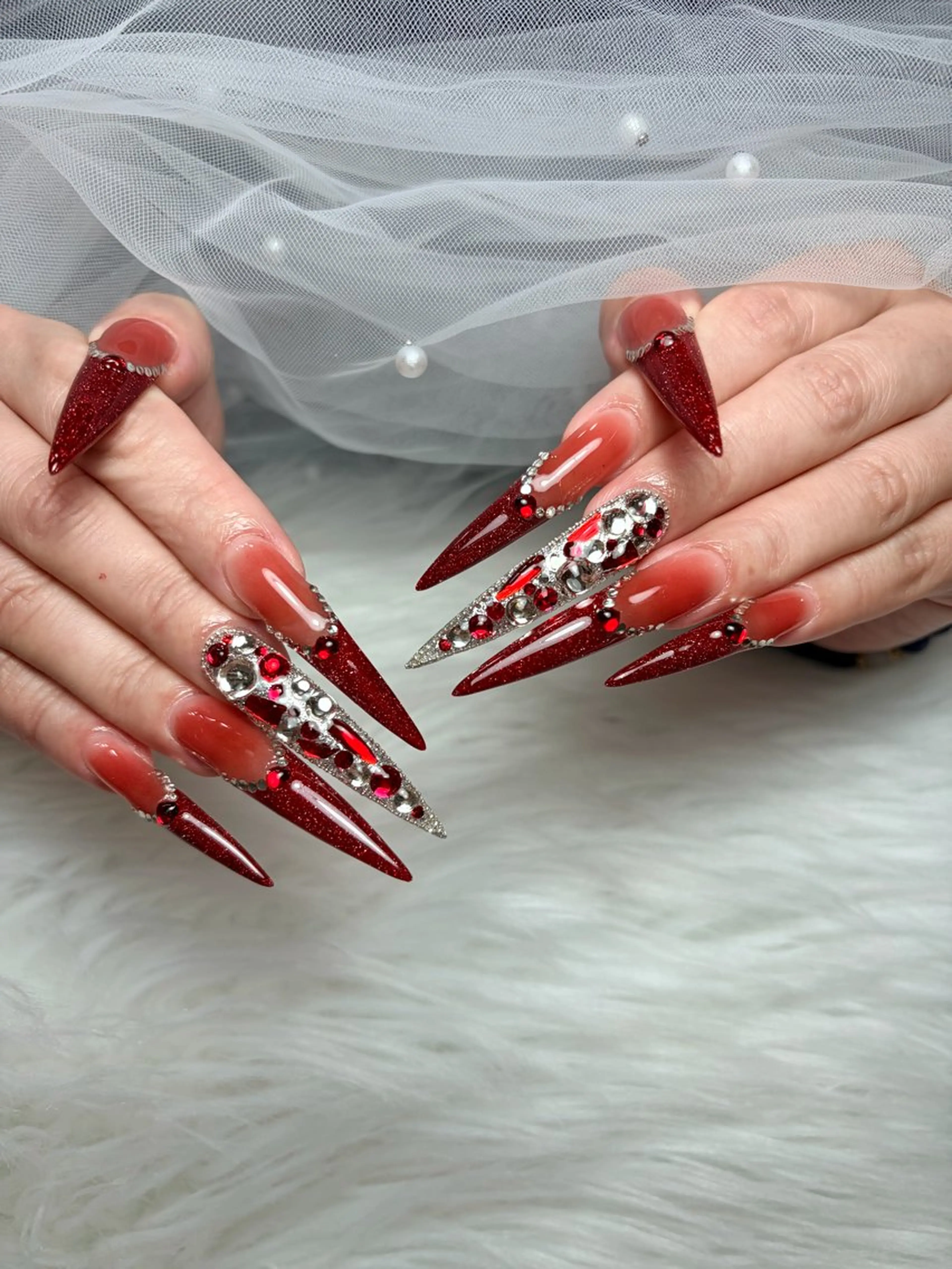 ネイル アートネイル 長さ出し ジェルネイル 韓国ネイル マグネットネイル ハンドネイル Cloudy Chan Nailのネイルデザイン