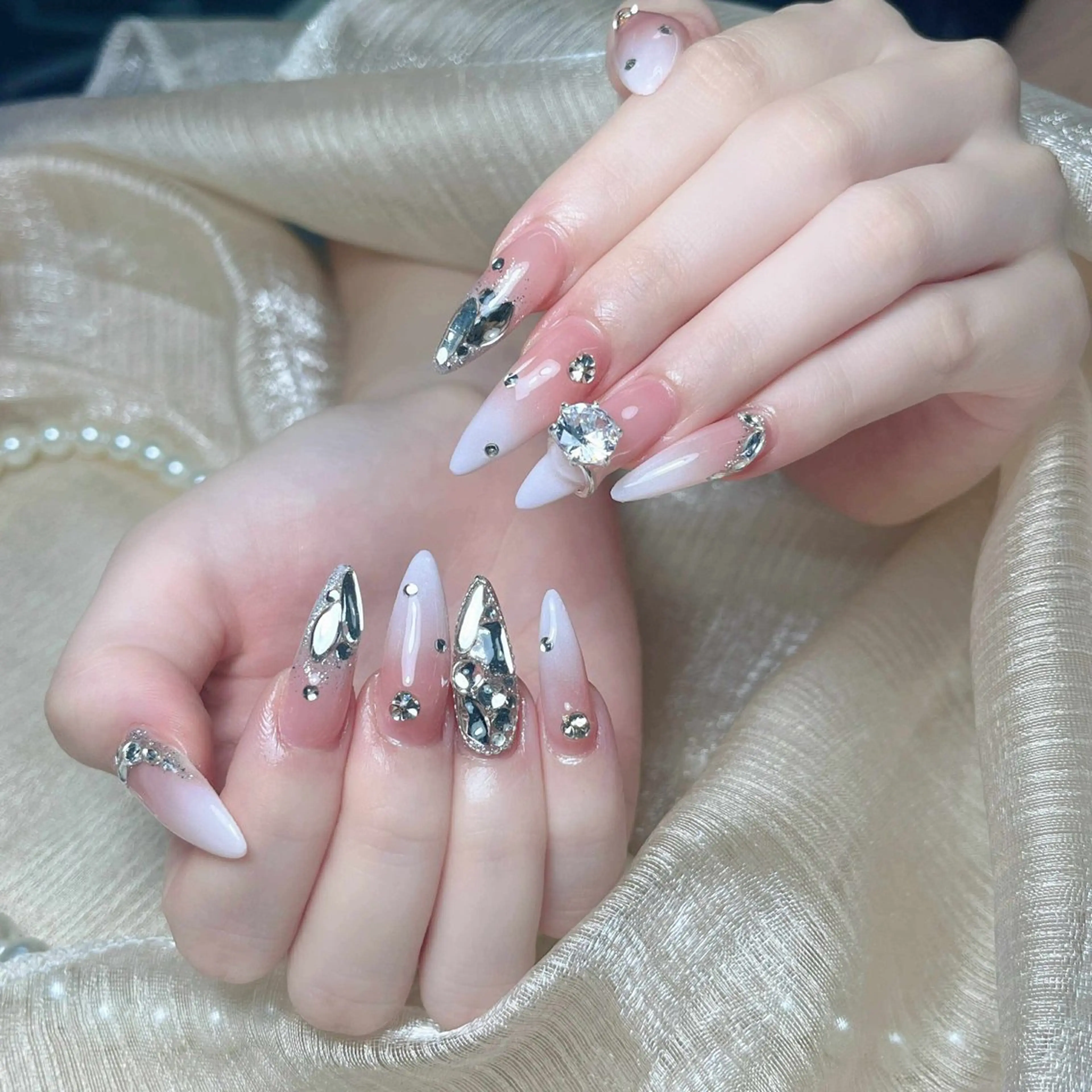 ネイル ハンドネイル ハンドケア Nova Nail Nambaのネイルデザイン