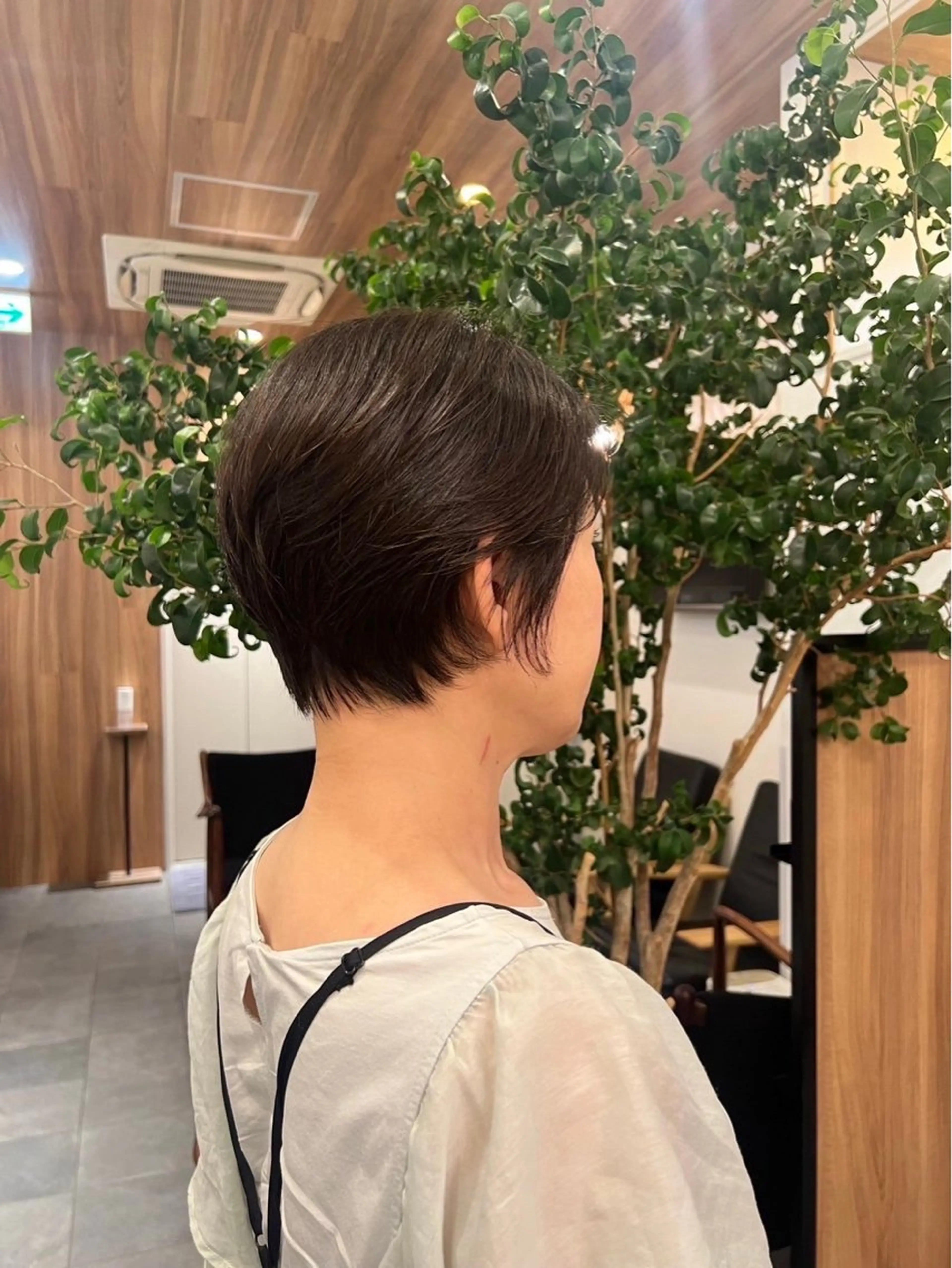 ショート カラー ヘアアレンジ 石川 幸呼のヘアスタイル