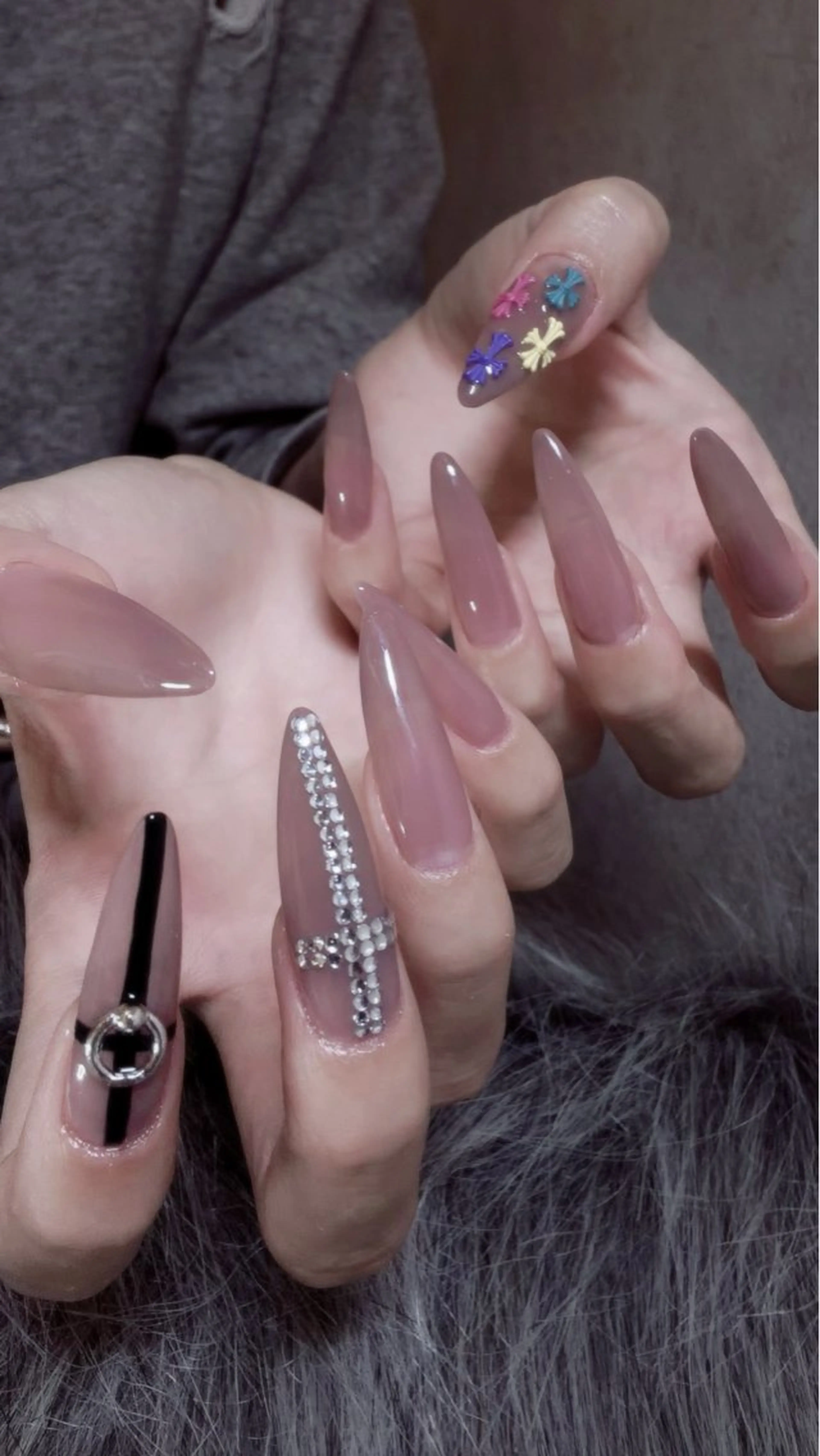 ネイル ハンドネイル ハンドケア she nail studio所属・room410 Mei.Sのネイルデザイン