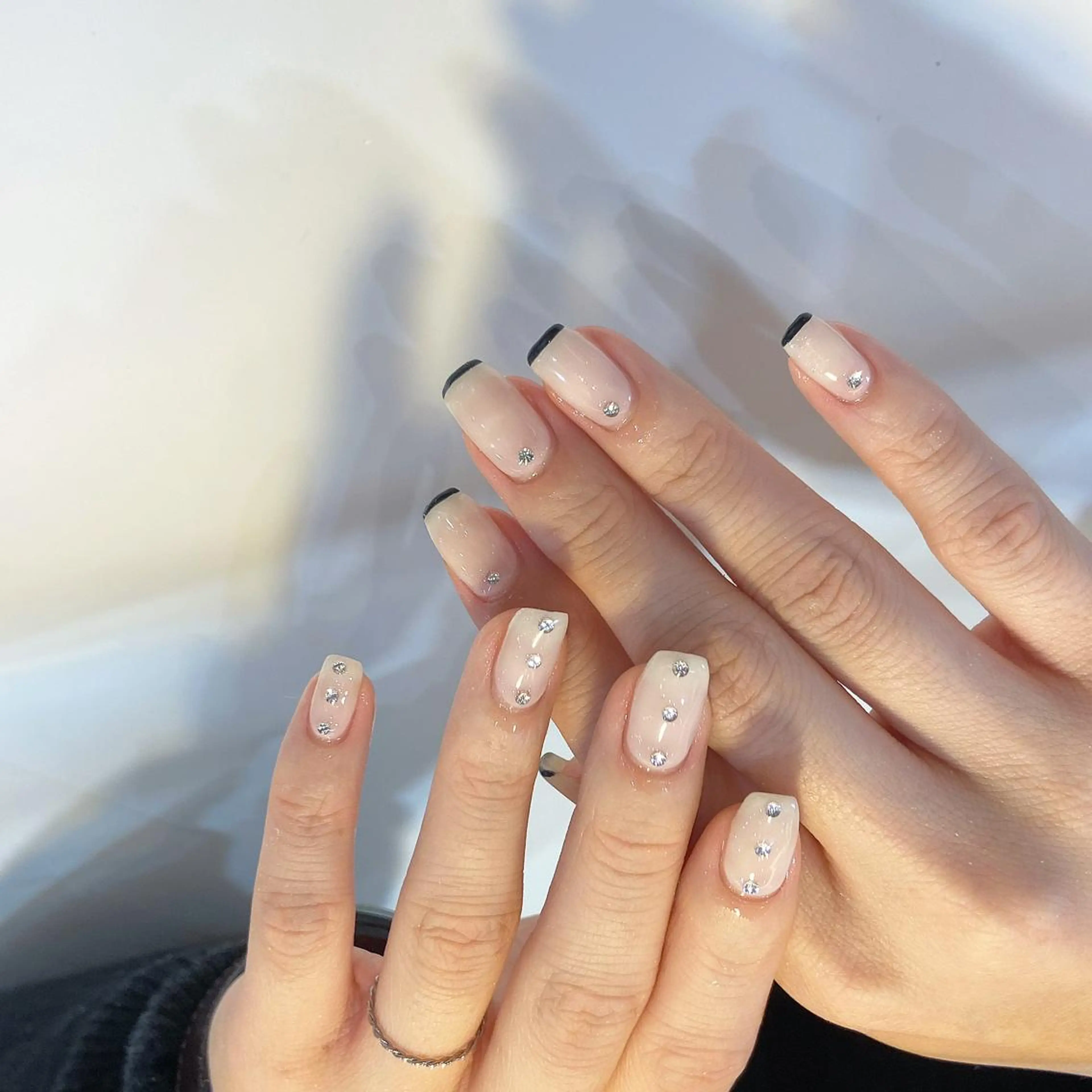 ネイル 𝕄𝕚𝕪𝕦🤍 自由が丘⌇パラジェルのネイルデザイン