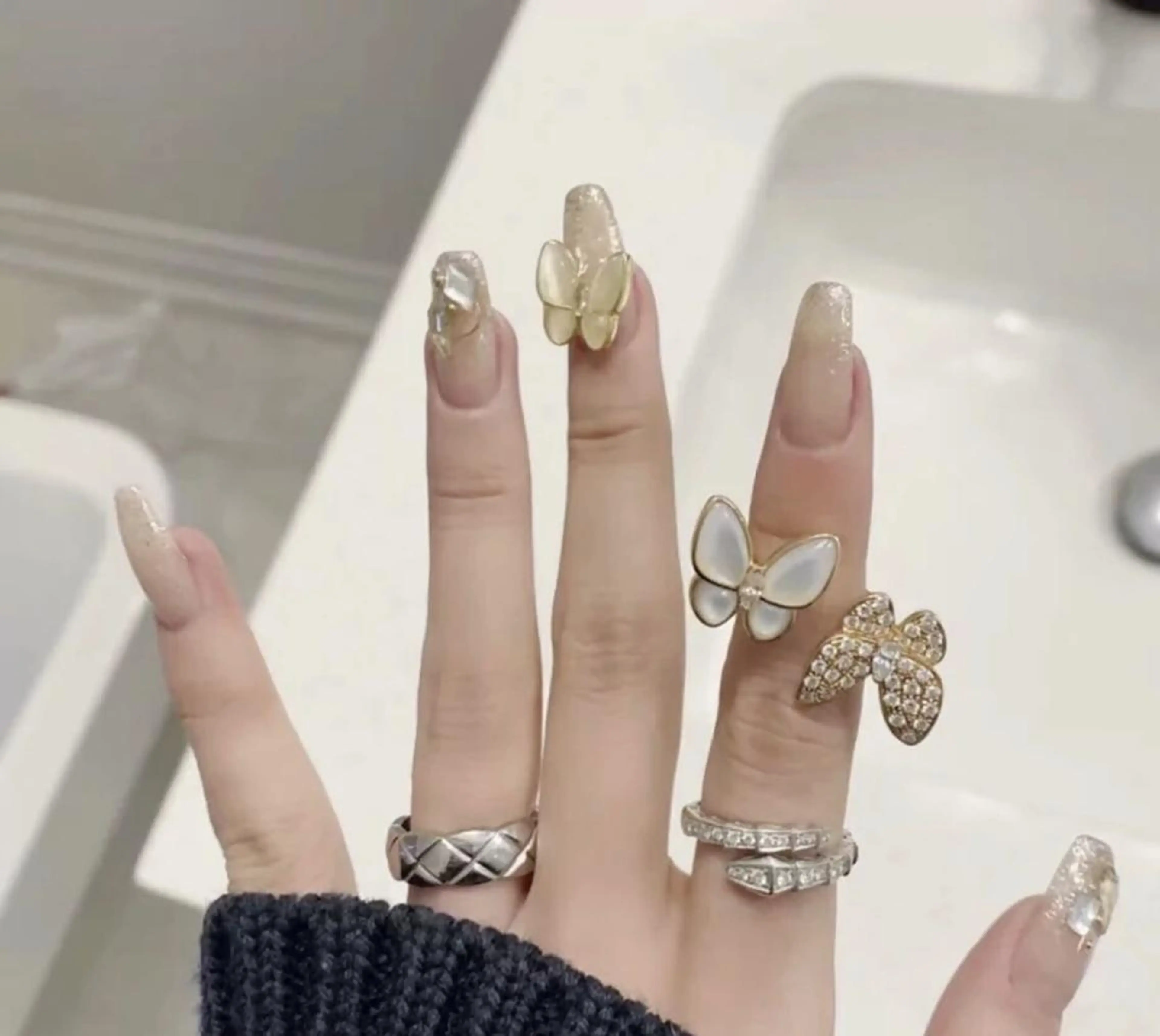 ネイル 🦋ネイルサロン ブラン🌈ゆりのネイルデザイン