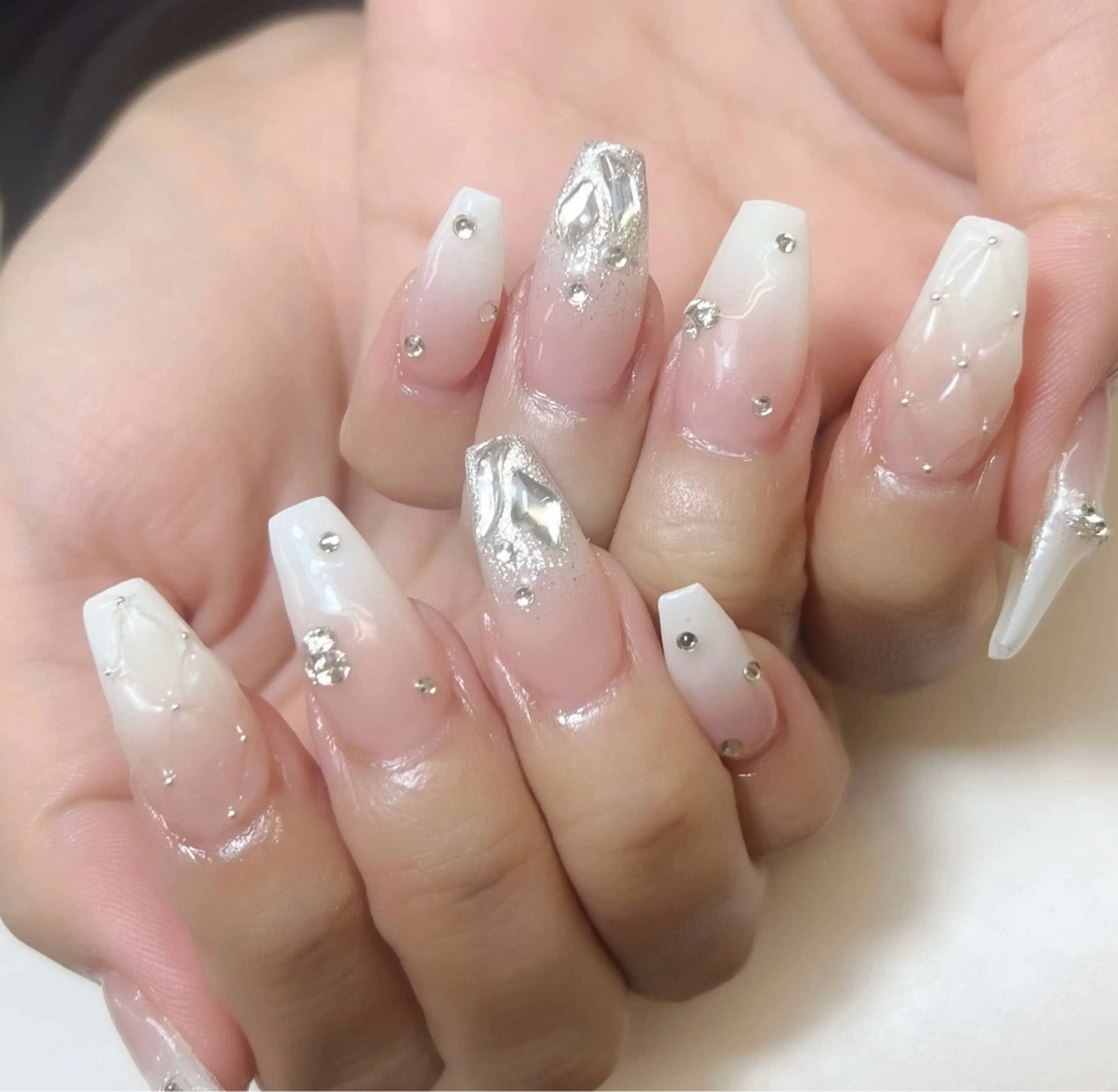 ネイル チークネイル 長さ出し フットネイル マグネットネイル 持ち込み ANH NAIL ゴテゴテ専門店💎のネイルデザイン